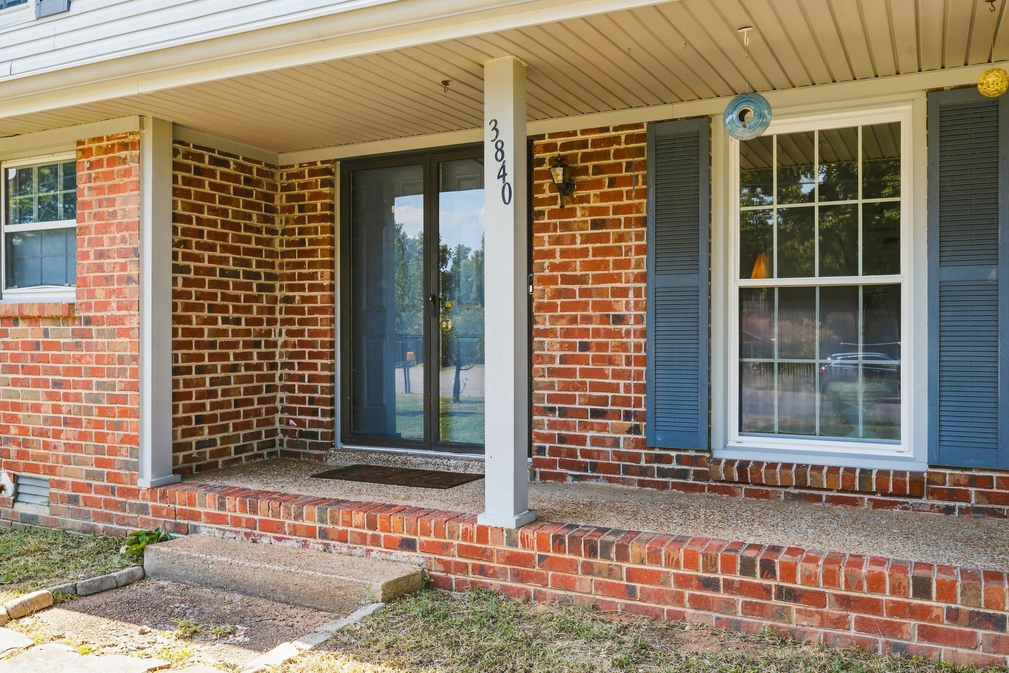 3840 Lake Aire Dr