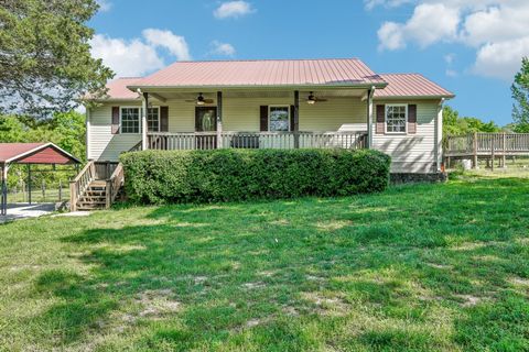 46 Seay Ln Erin TN 37061