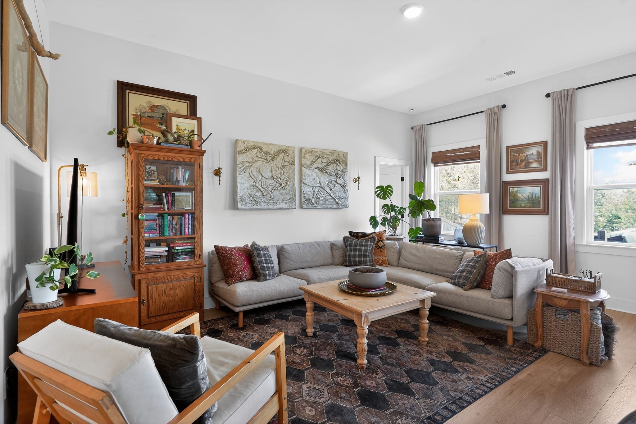6132 Saxlingham Pl