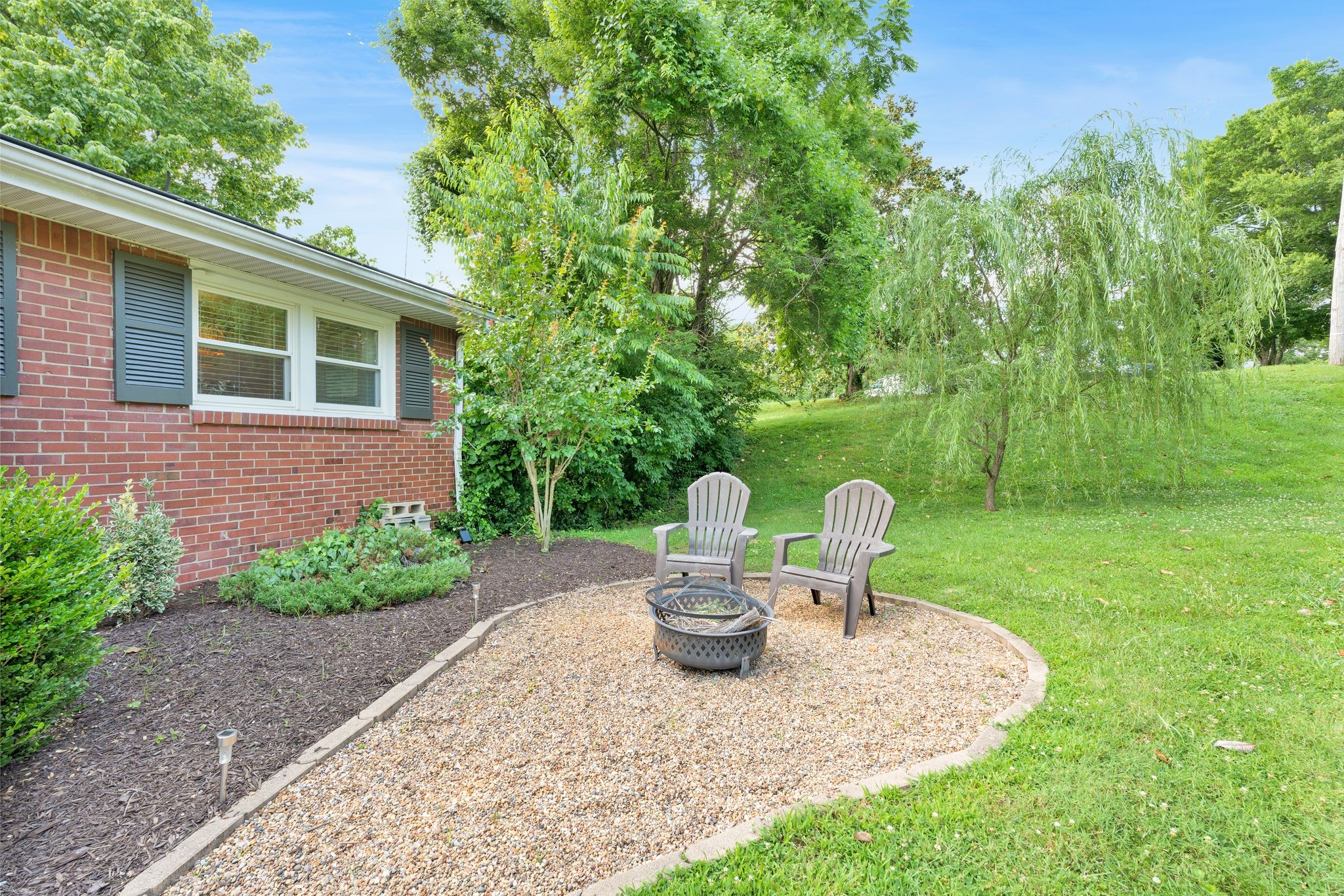 106 Dellrose Dr
