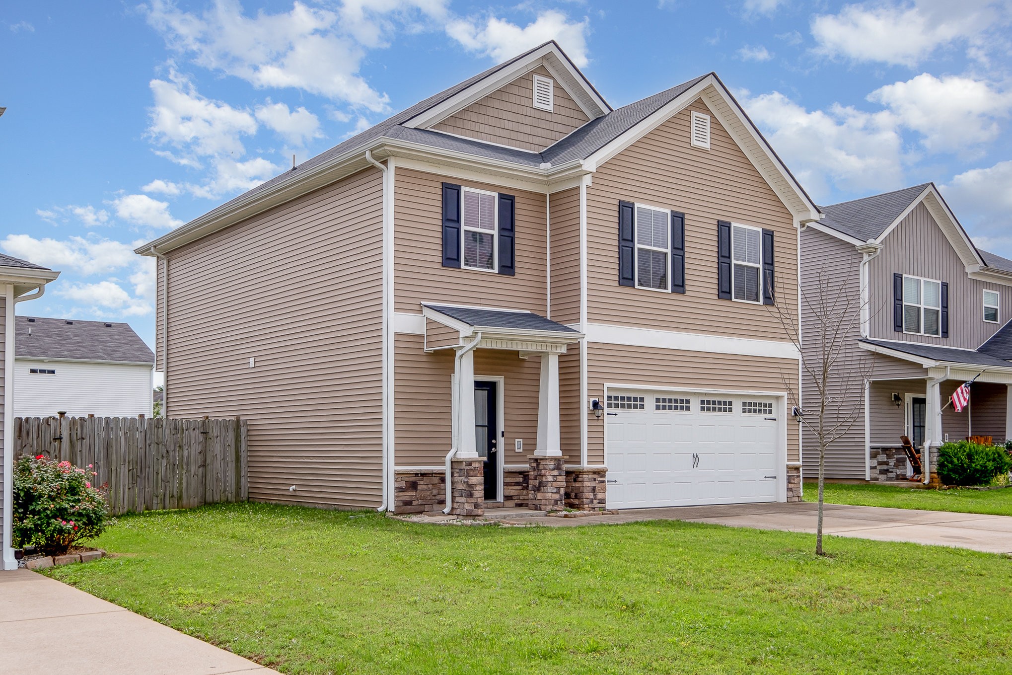 1720 Sunray Dr