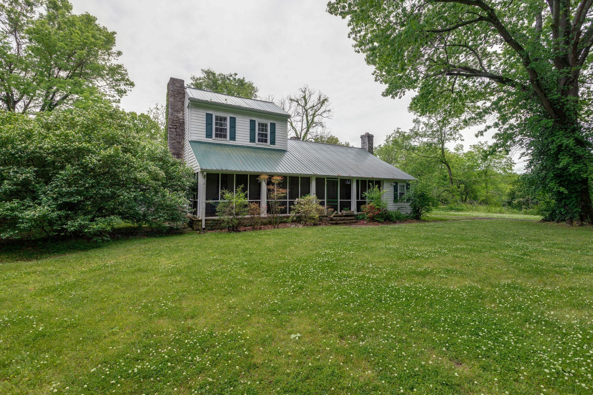 3088 Hillsboro Rd