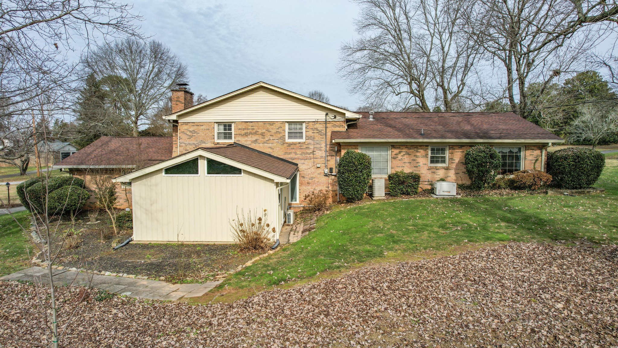 3880 Westview Drive NW