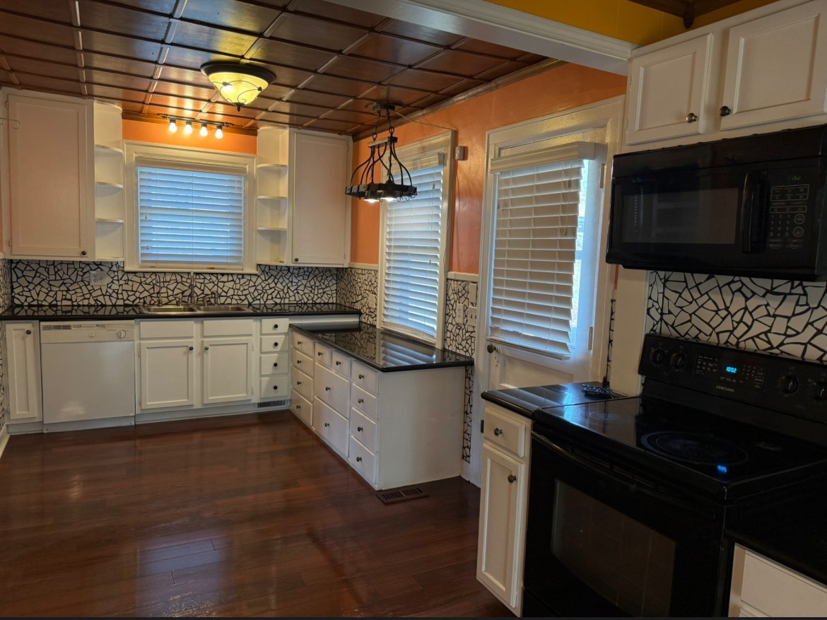 313 W Old Hickory Blvd