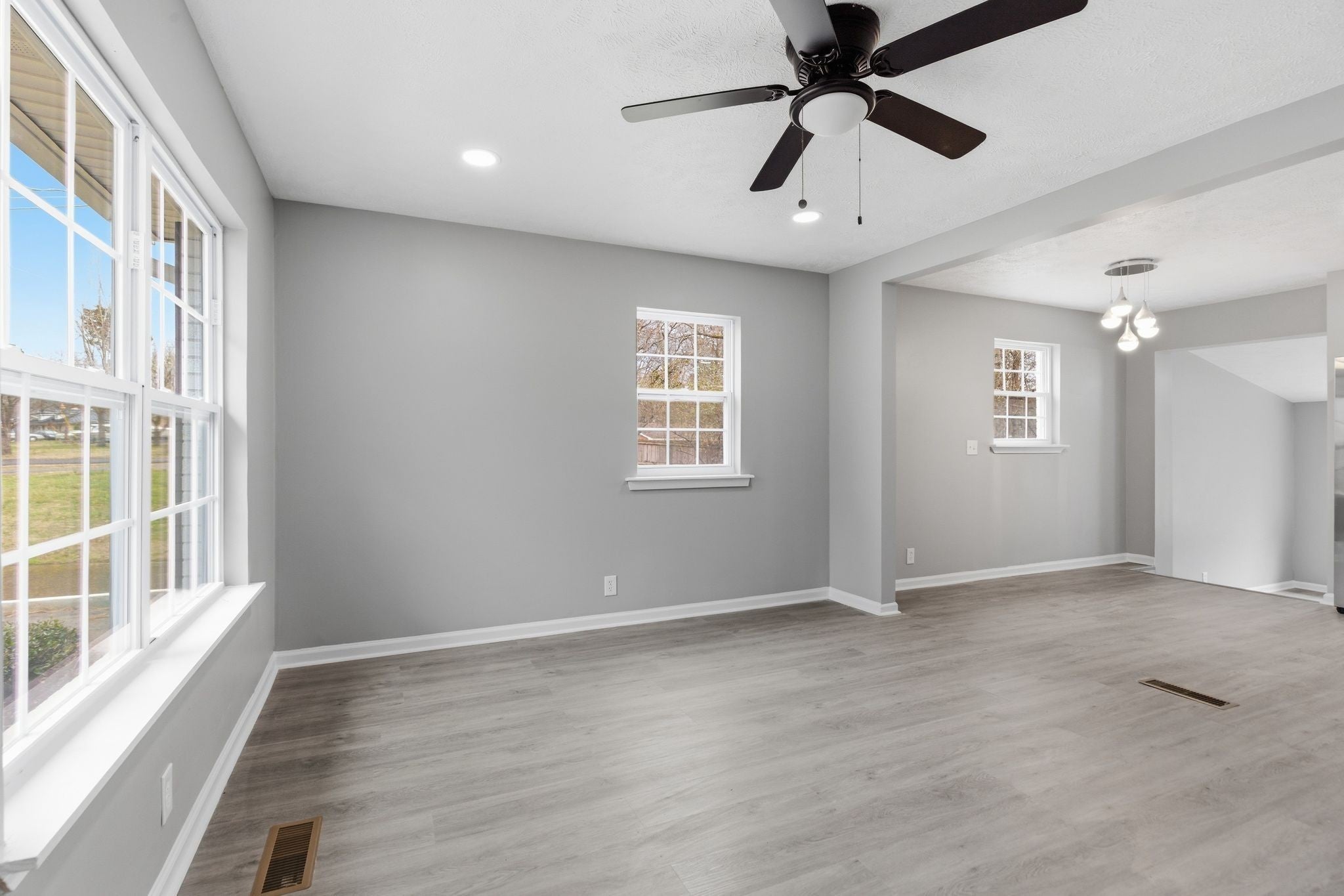 1806 Fern Dr
