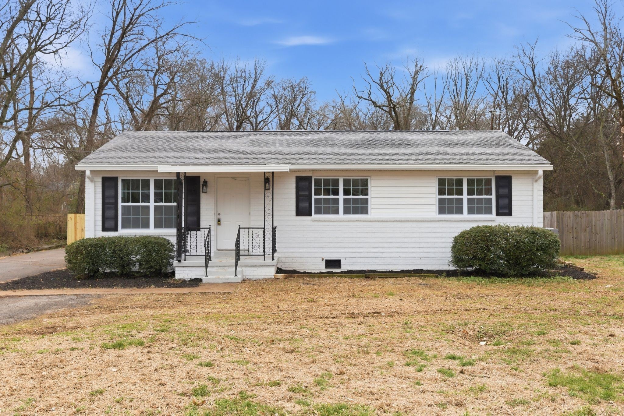 1806 Fern Dr