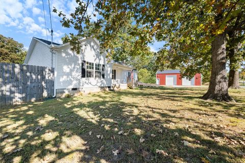 1318 Yellow Creek Rd Dickson TN 37055