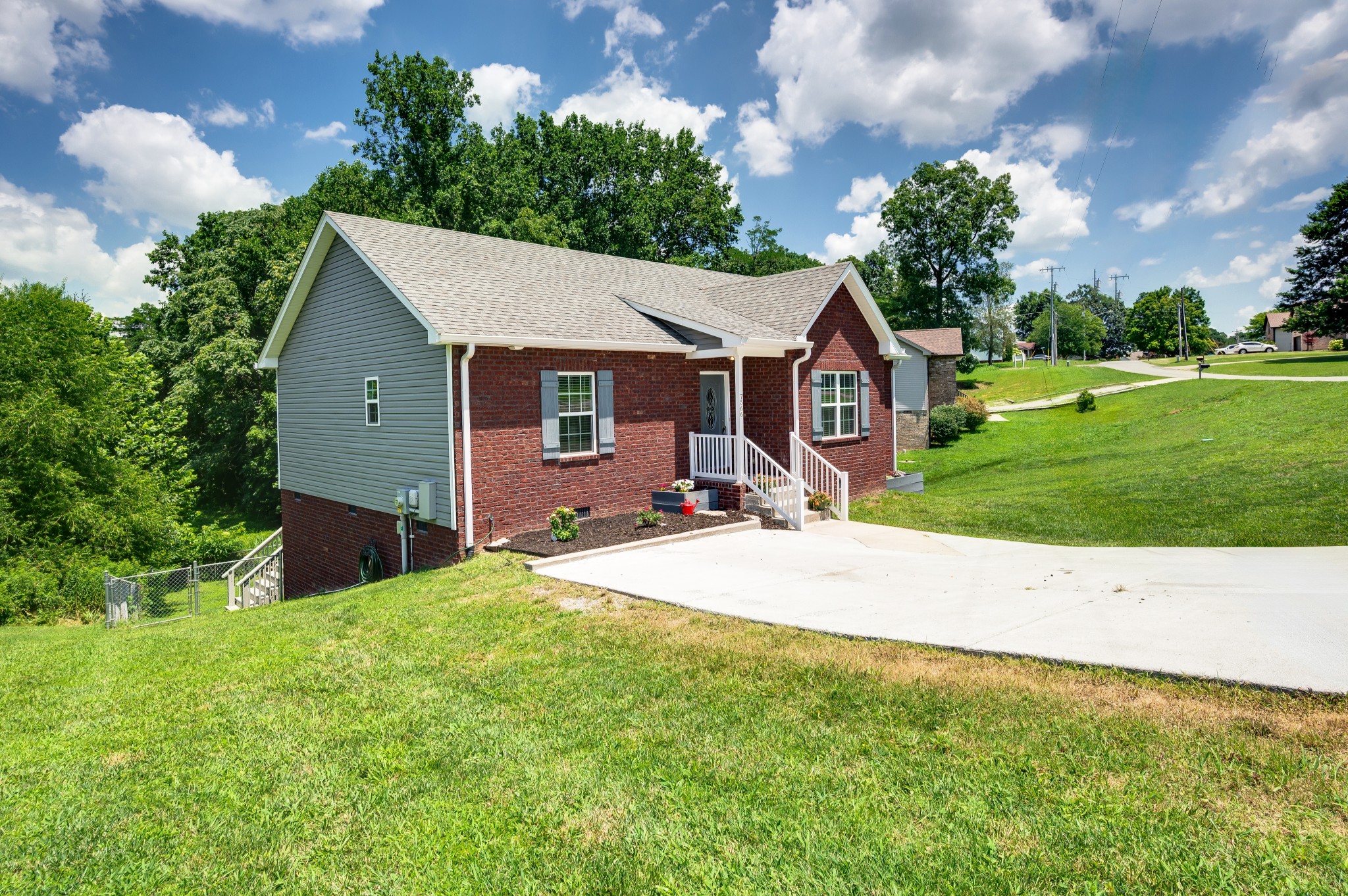 7566 S Swift Rd