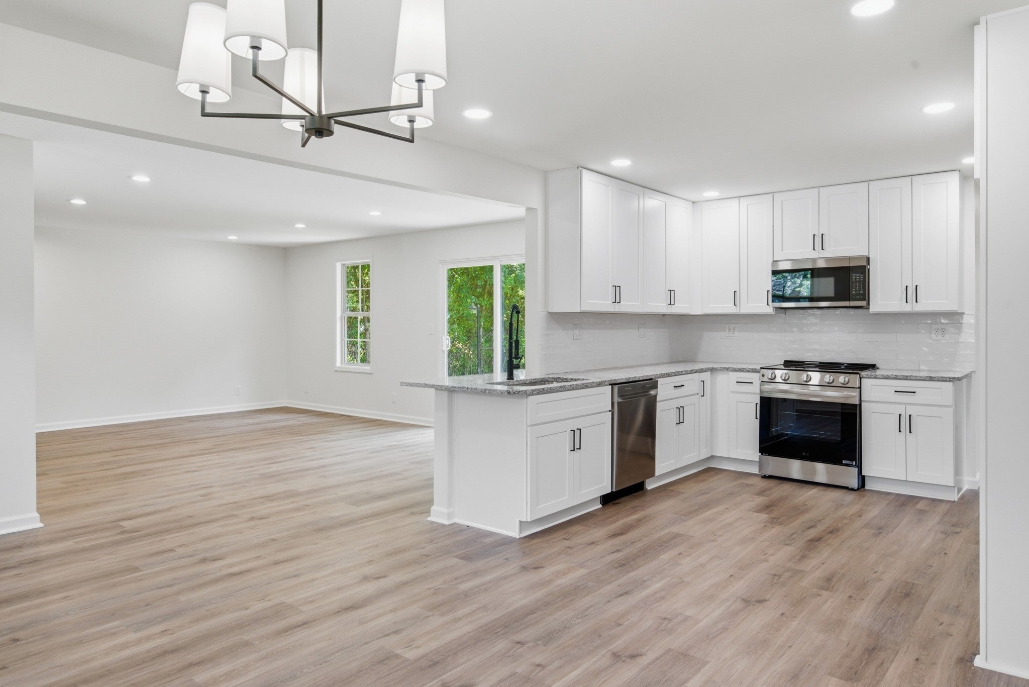 3218 Moorewood Dr