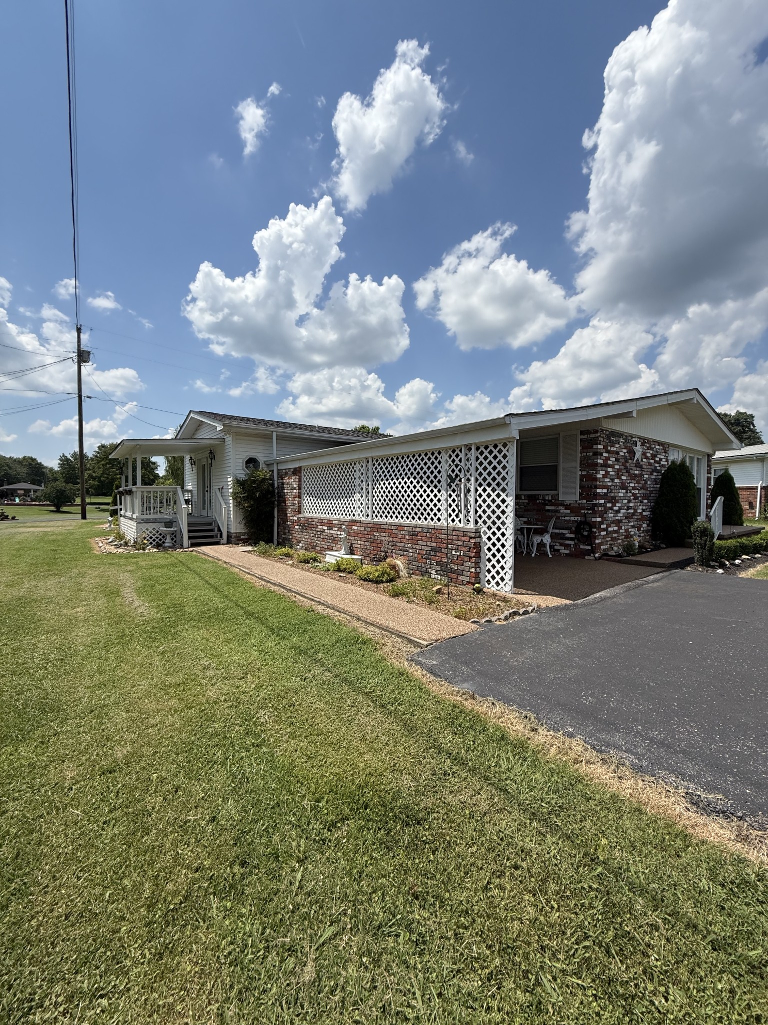 1200 Meadowlark Cir