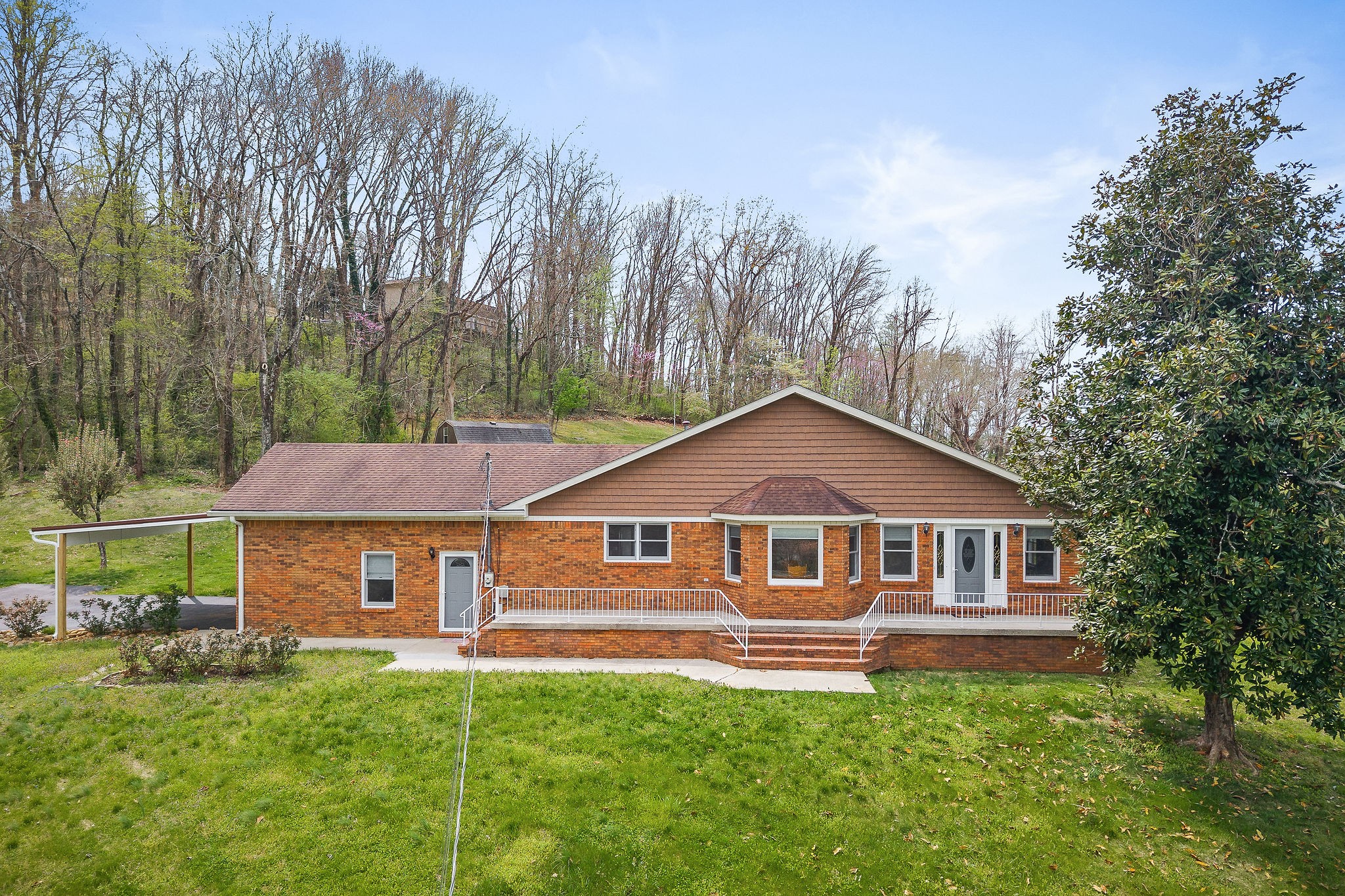 817 Peach Dr