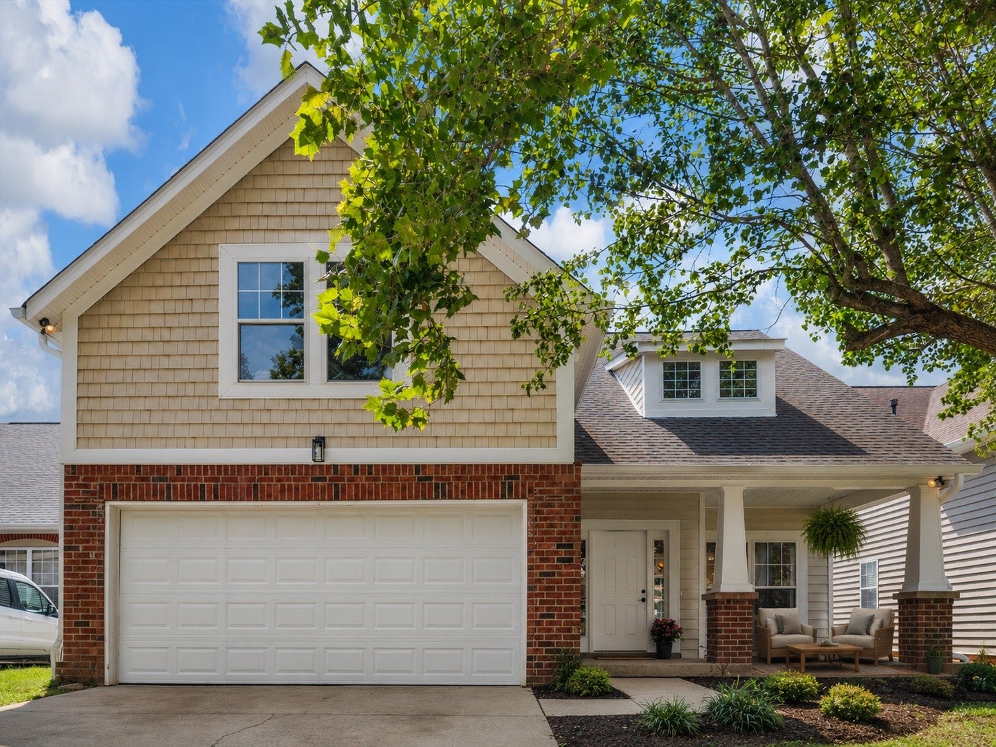 3-bed listing at 6832 Bridgewater Dr, Nashville