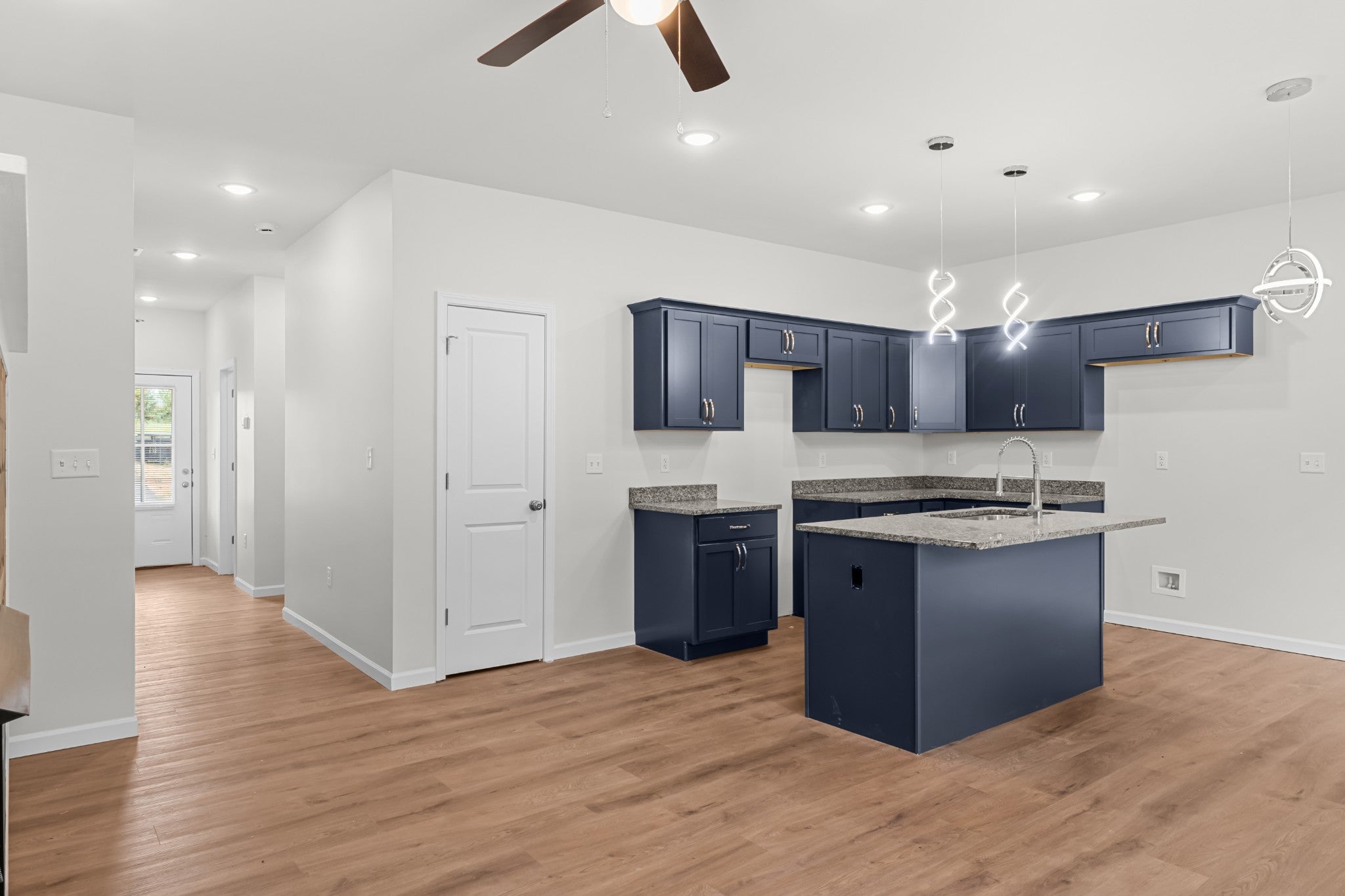 921 Lacy Ct