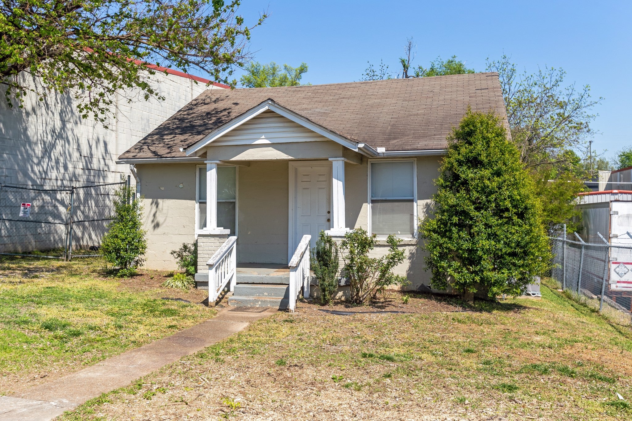 2412 Felts Ave, Nashville TN 37211 multi-family property, photo 2 of 30