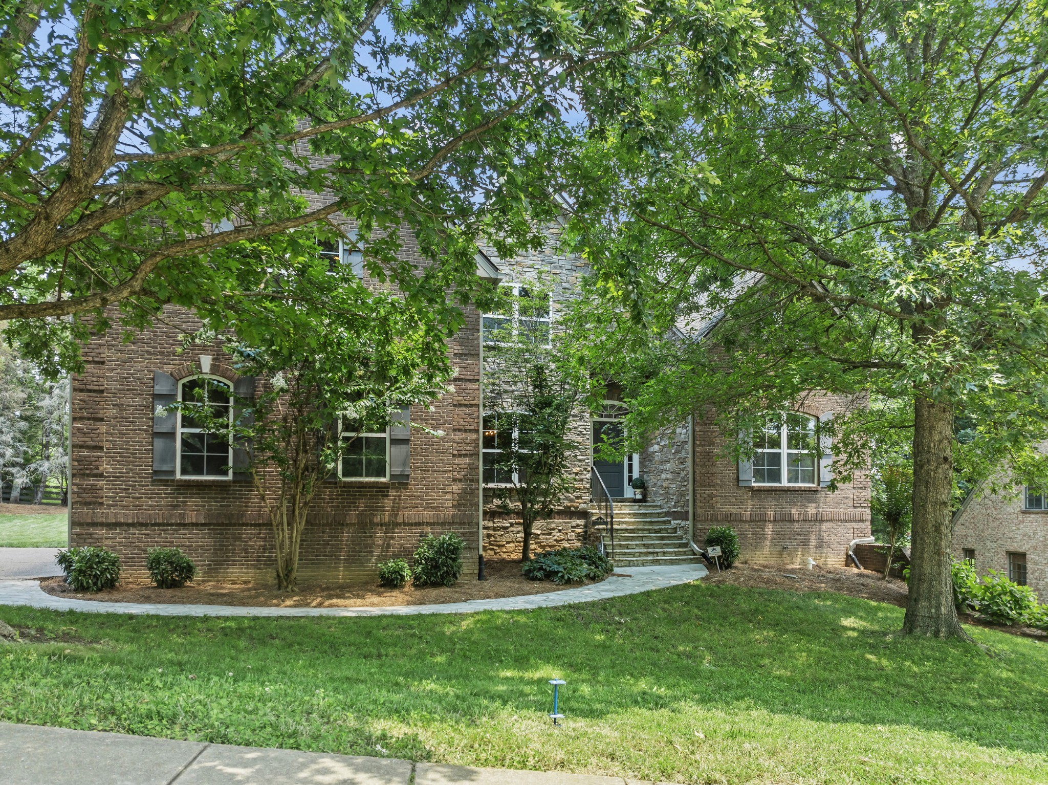 1098 Stonebridge Park Dr