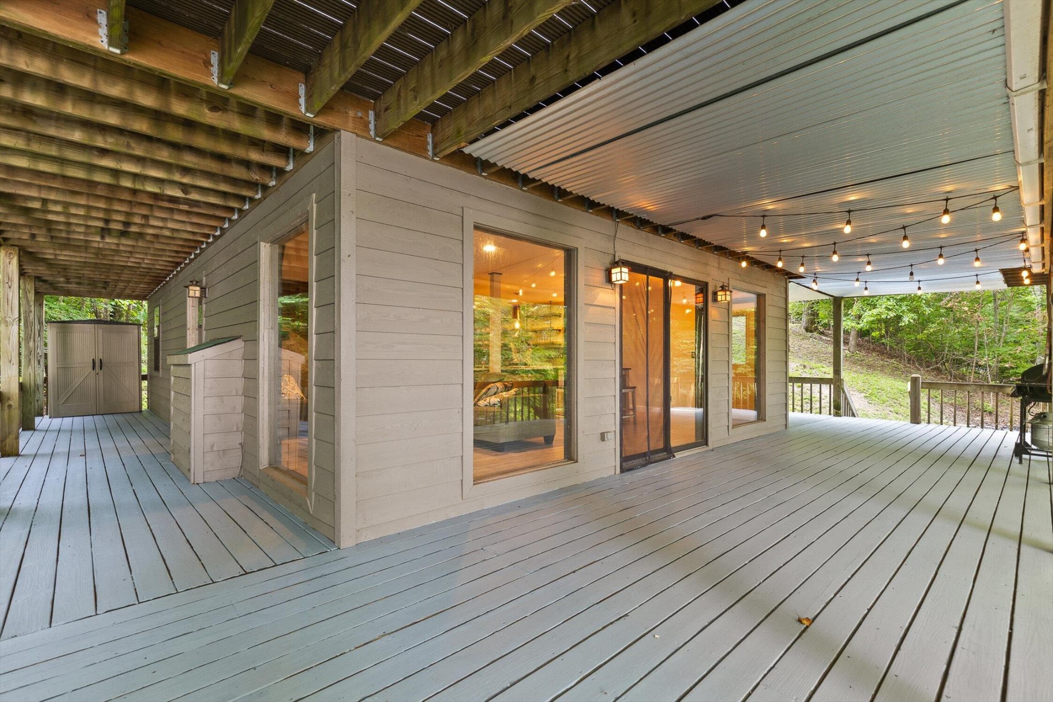 490 Rockview Drive