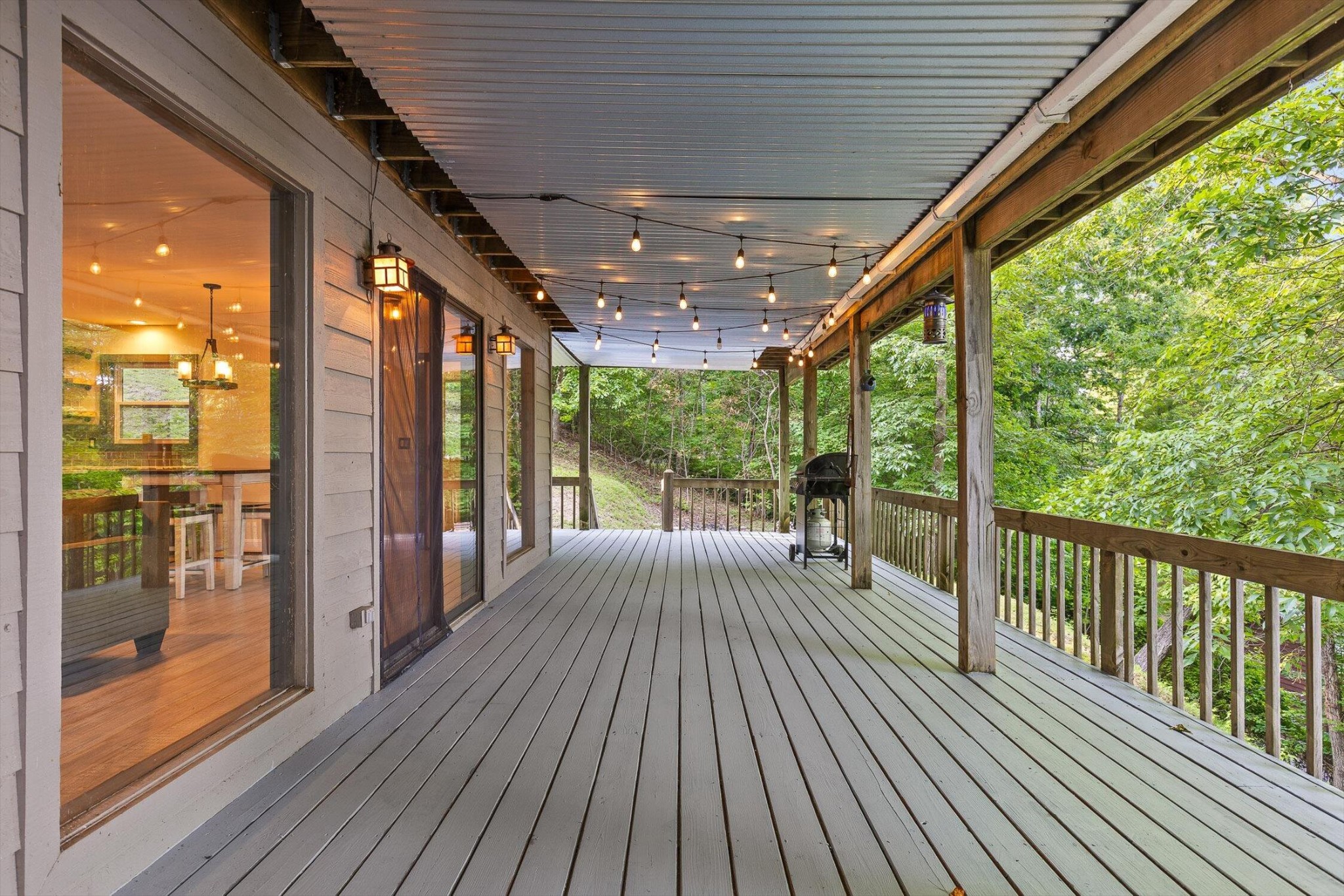 490 Rockview Drive