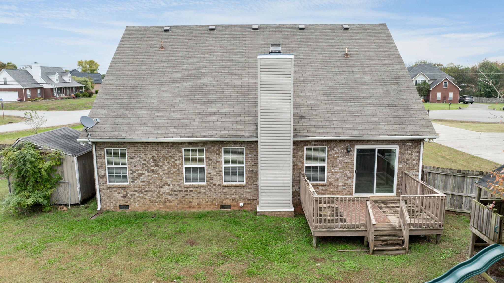 102 Winter Wood Dr S