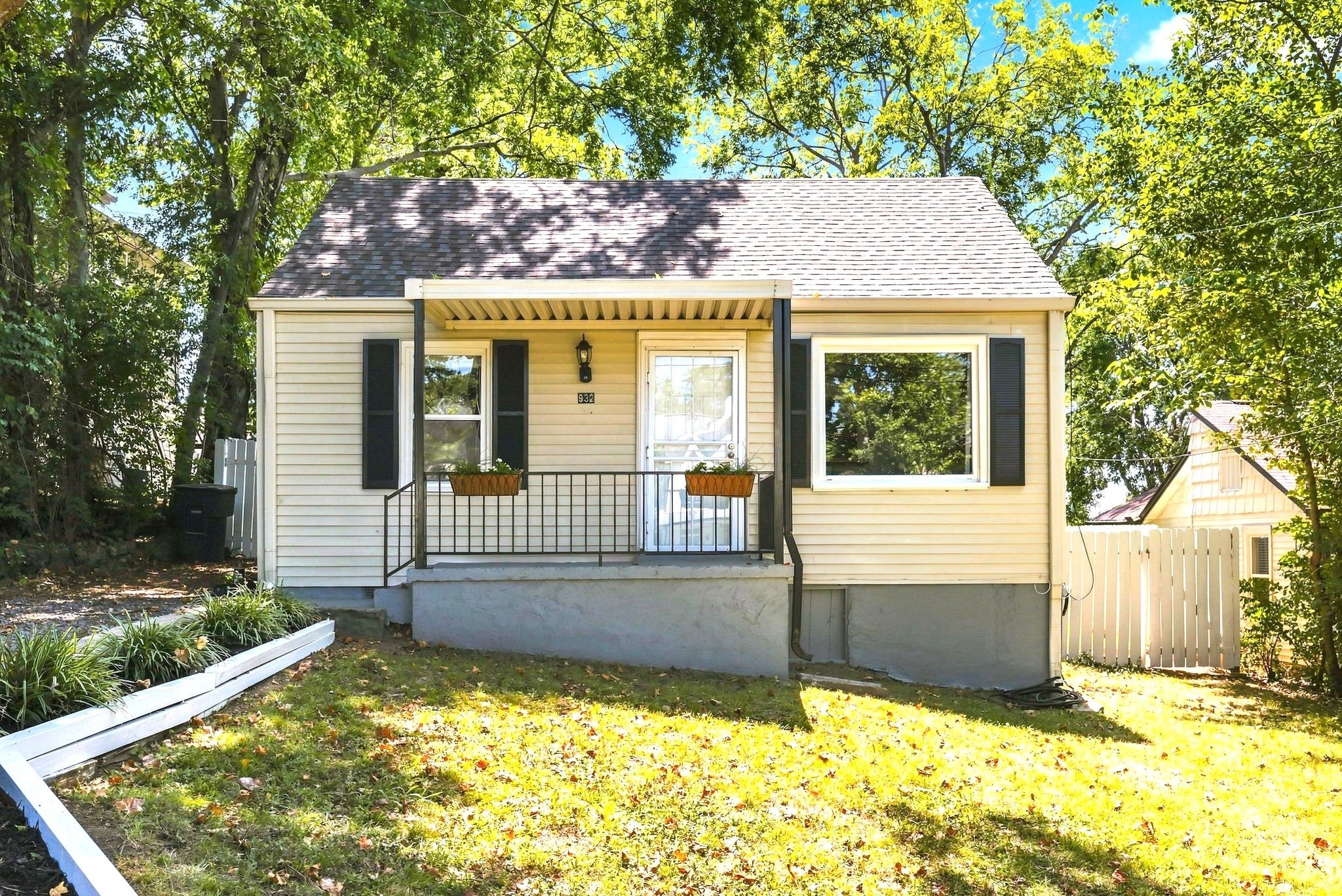 2-bed home for sale in Nashville, TN 37206, 932 West Ave 932 West Ave, Nashville TN 37206 2-bed home, photo 3 of 18