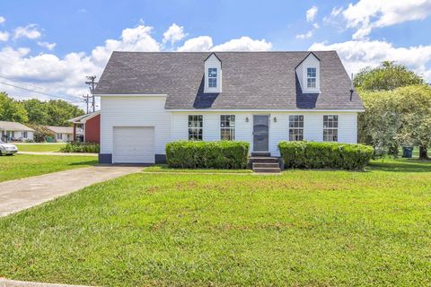 611 Fairgrounds Ct Lebanon TN 37087