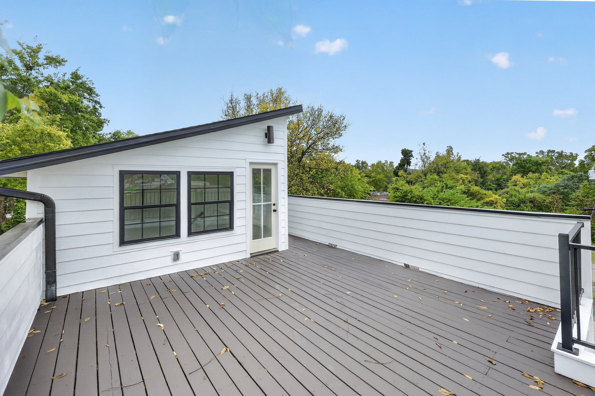 1102 Old Donelson Pike