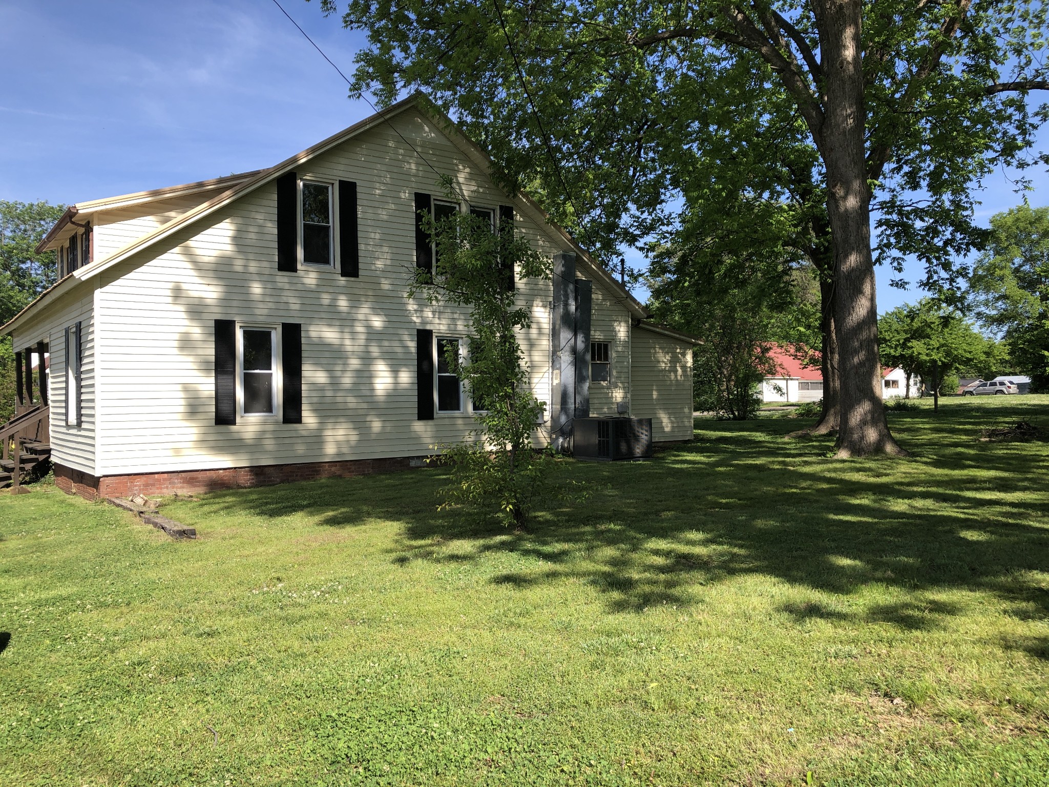301 Bennett St