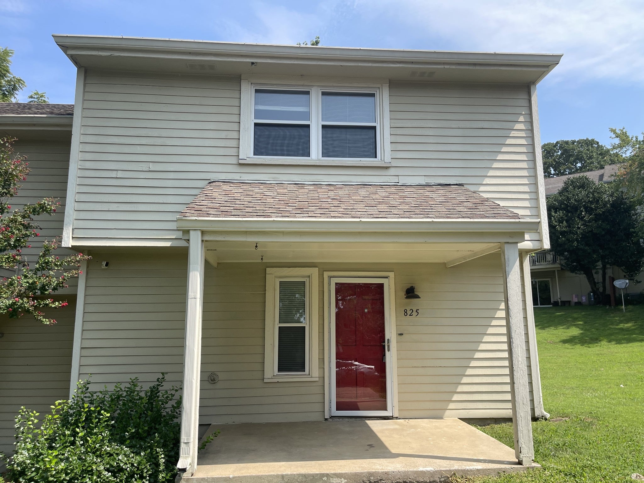 3.0-bed rental at 825 Longhunter Ct