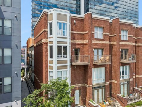 Photo of 807 18th Ave S #306, Nashville, TN 37203 (MLS # 3189652)