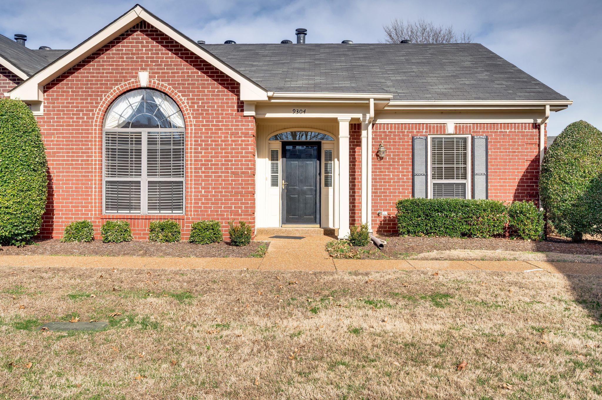 9304 Sawyer Brown Rd