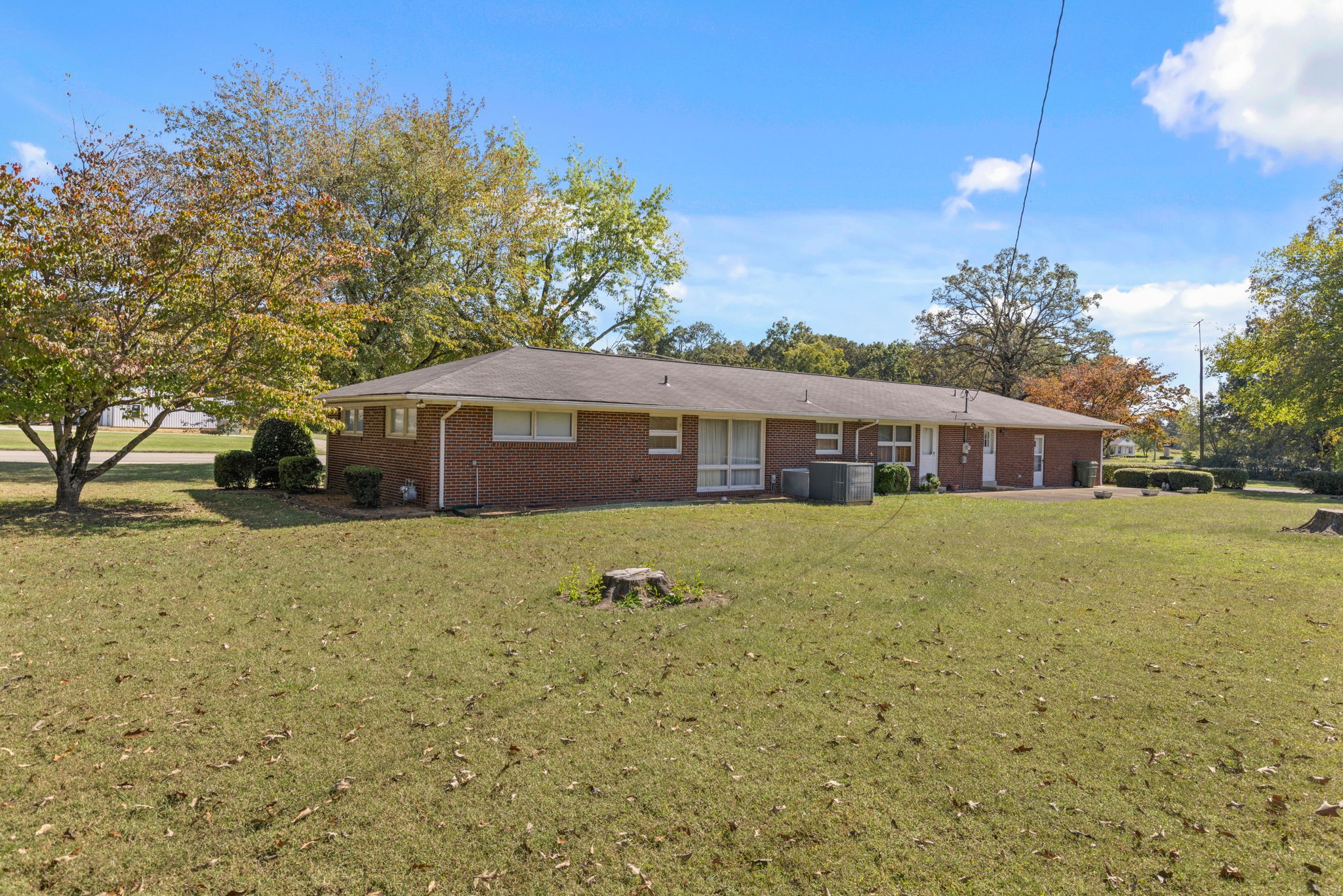 2763 Highway 43 N