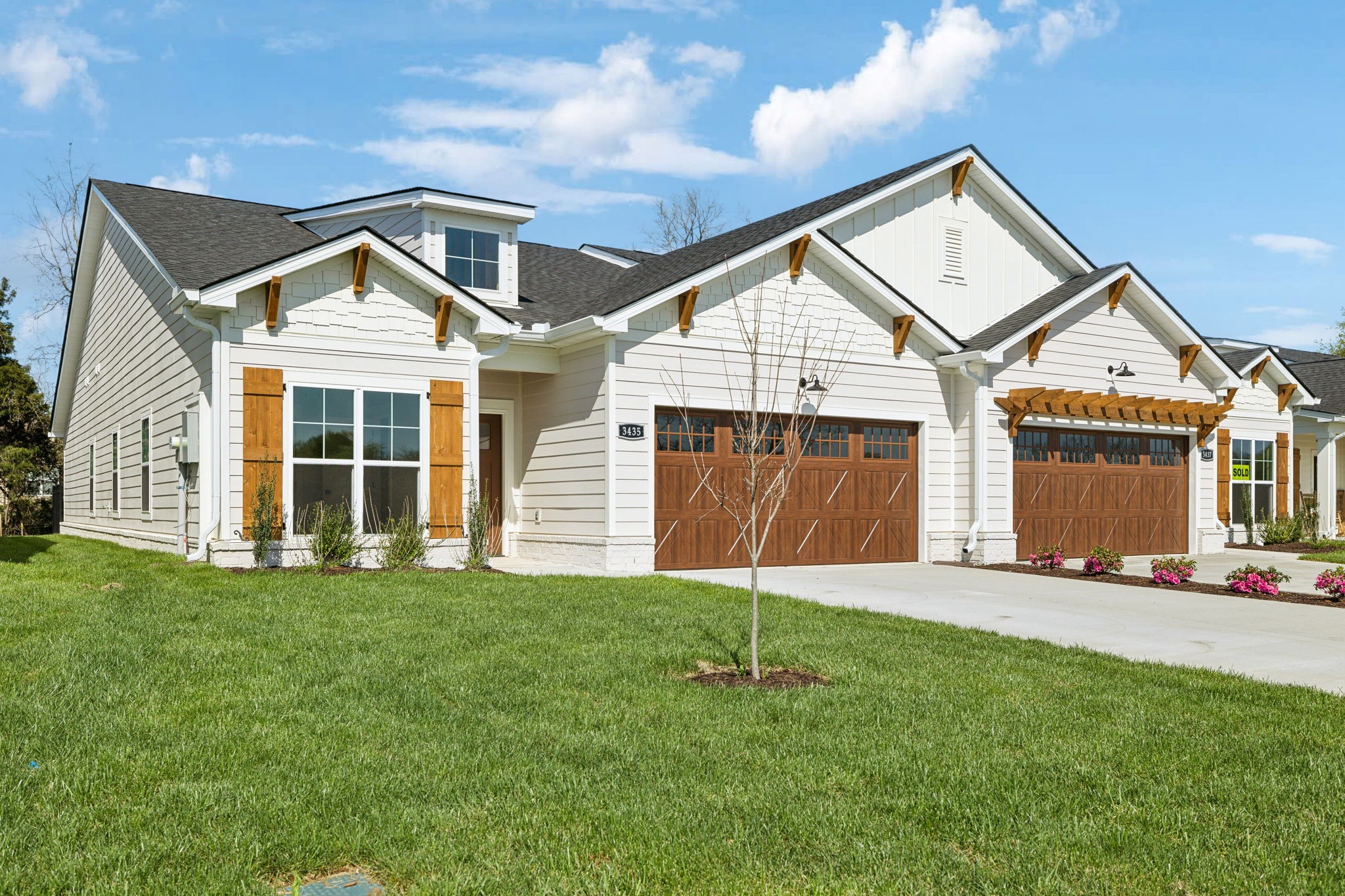 3435 John Richards Dr