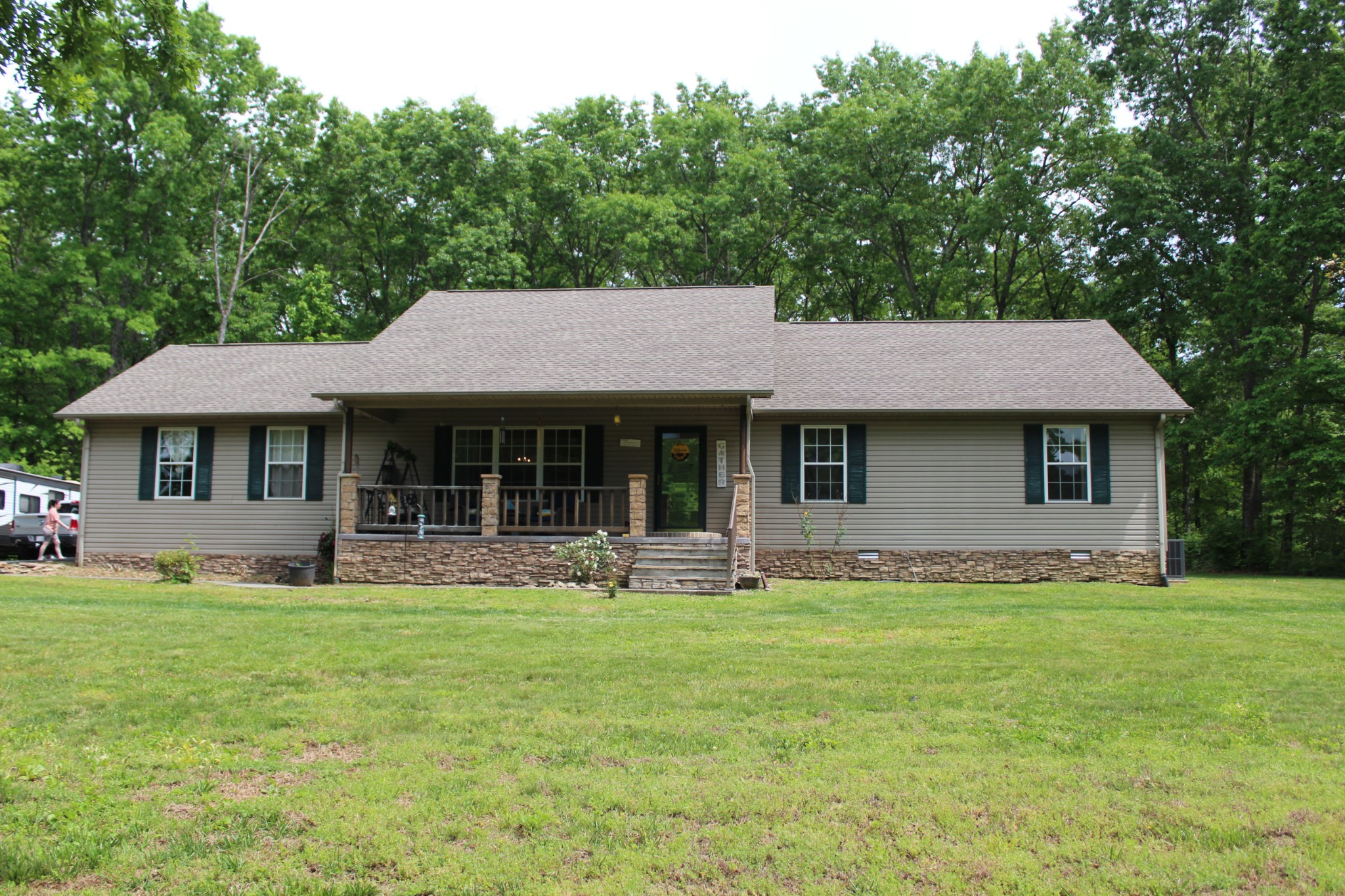 201 Hillsway