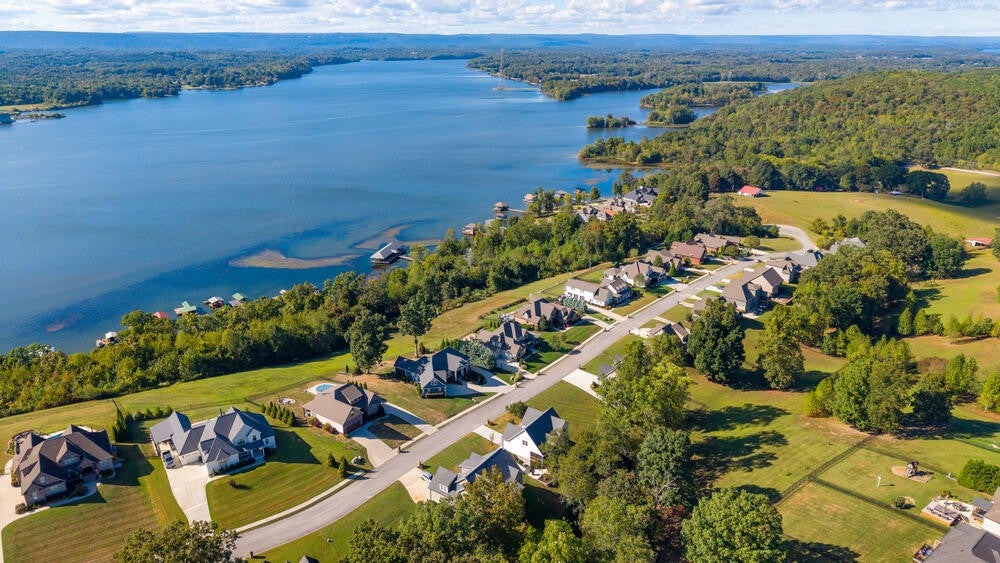 6200 Breezy Hollow Lane
