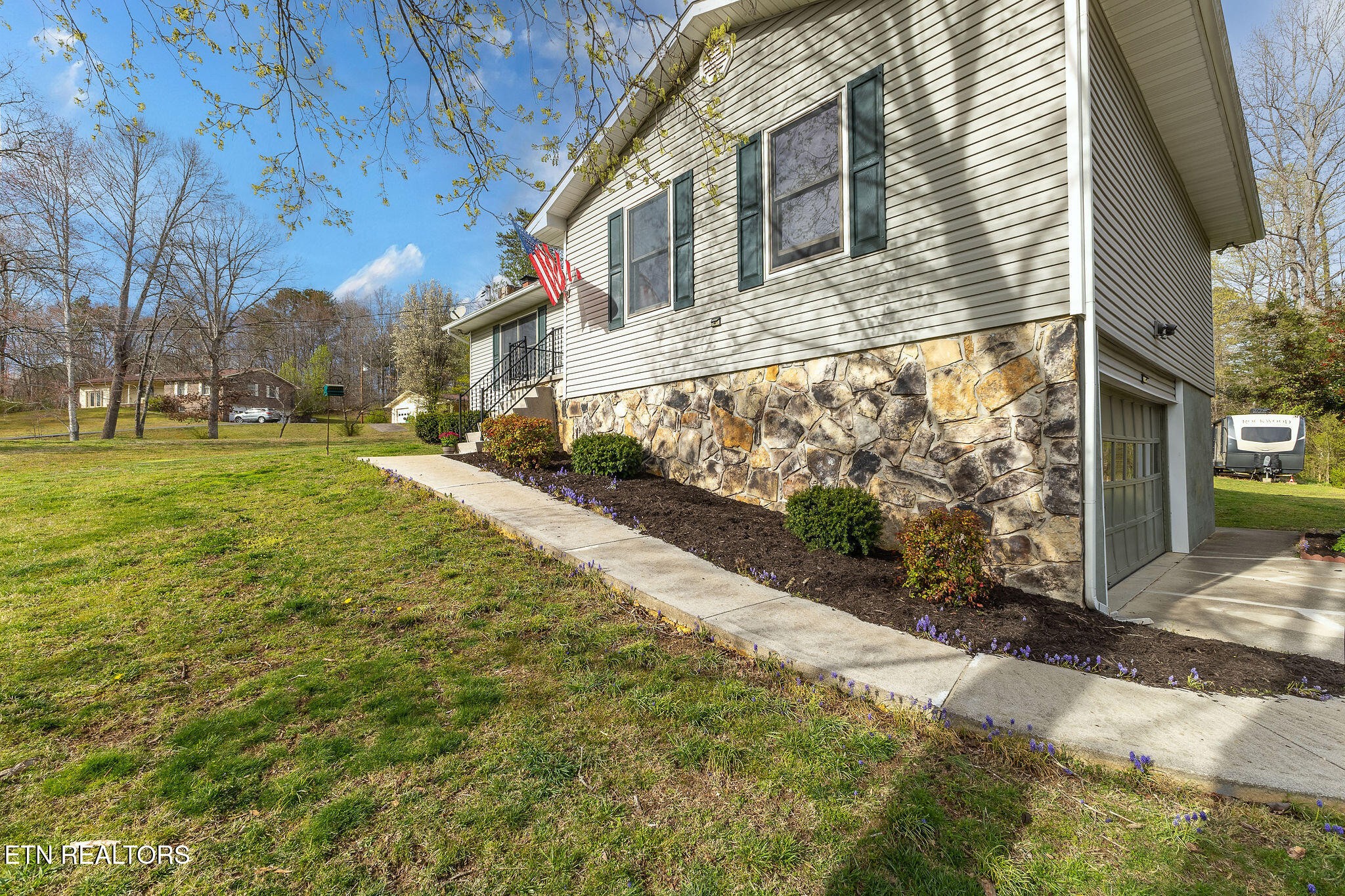 222 Edith Lane