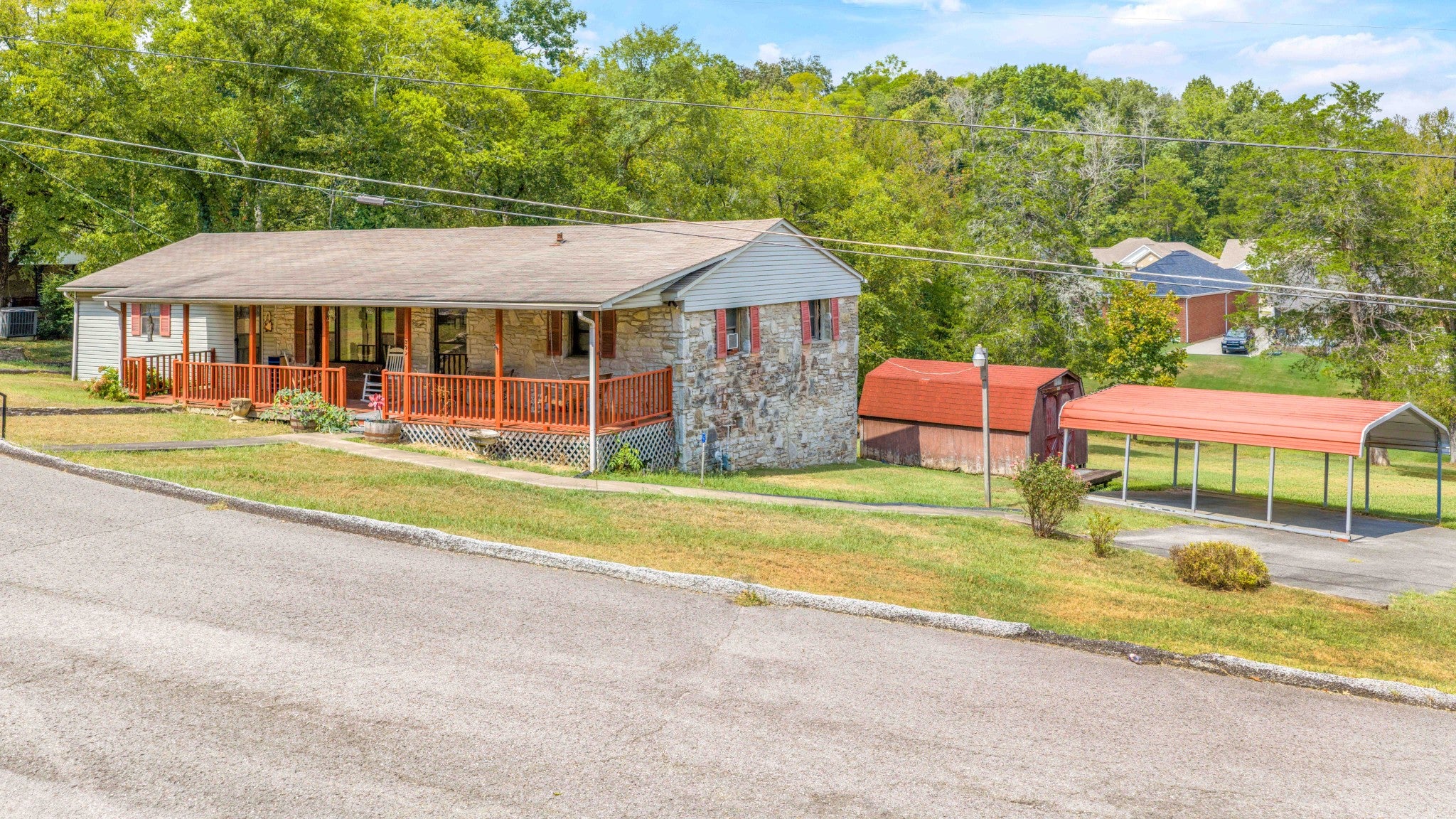 206 Wallace Dr