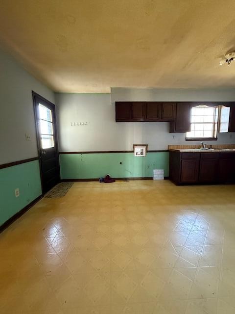 953 Durham Loop