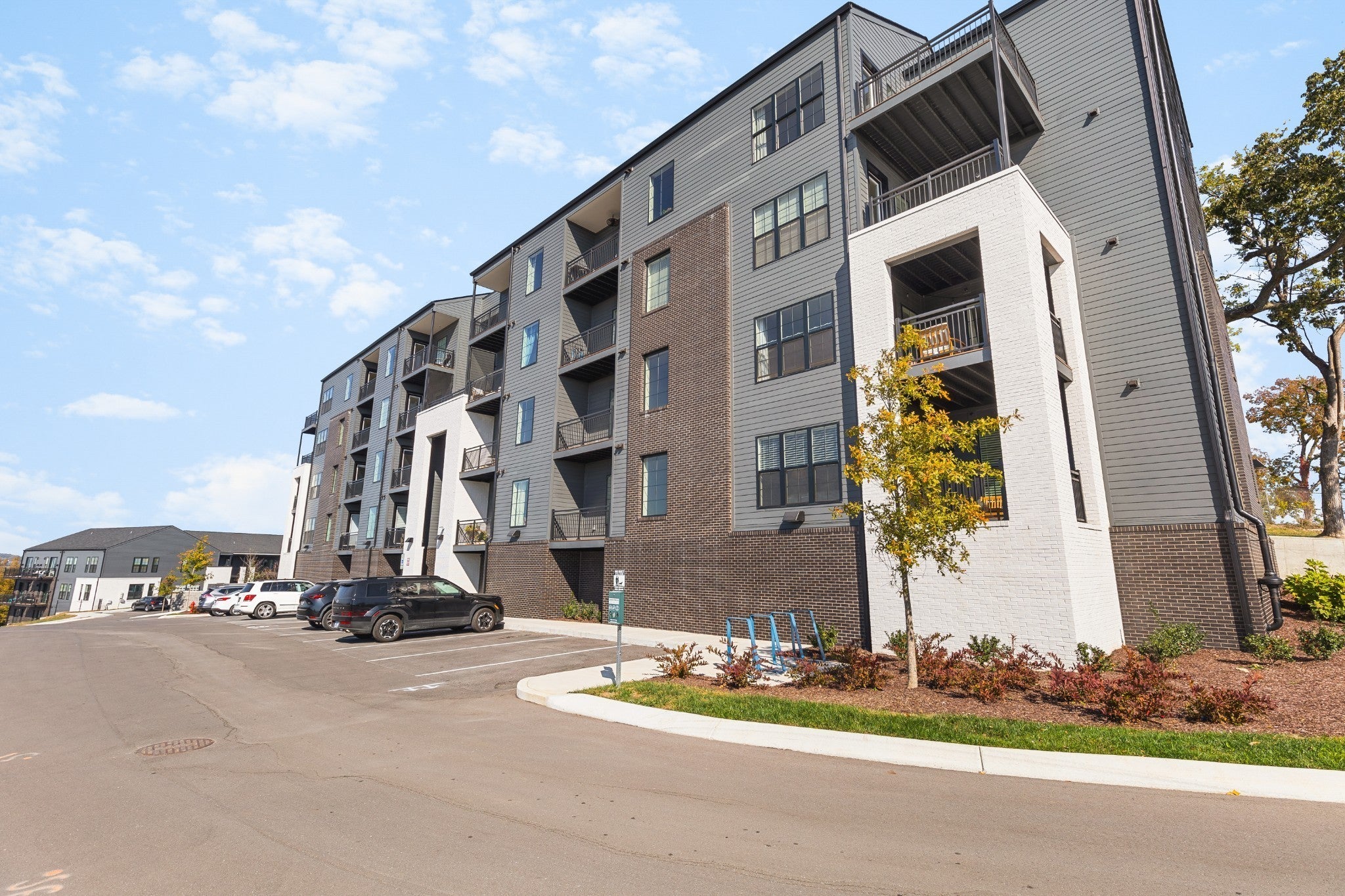 1-bed condo for sale in Nashville, TN 37207, 2900 Edwin Way 102 2900 Edwin Way 102, Nashville TN 37207 1-bed condo, photo 3 of 35