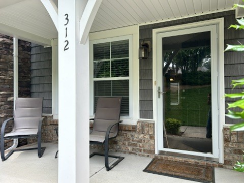 312 Mapleton Aly