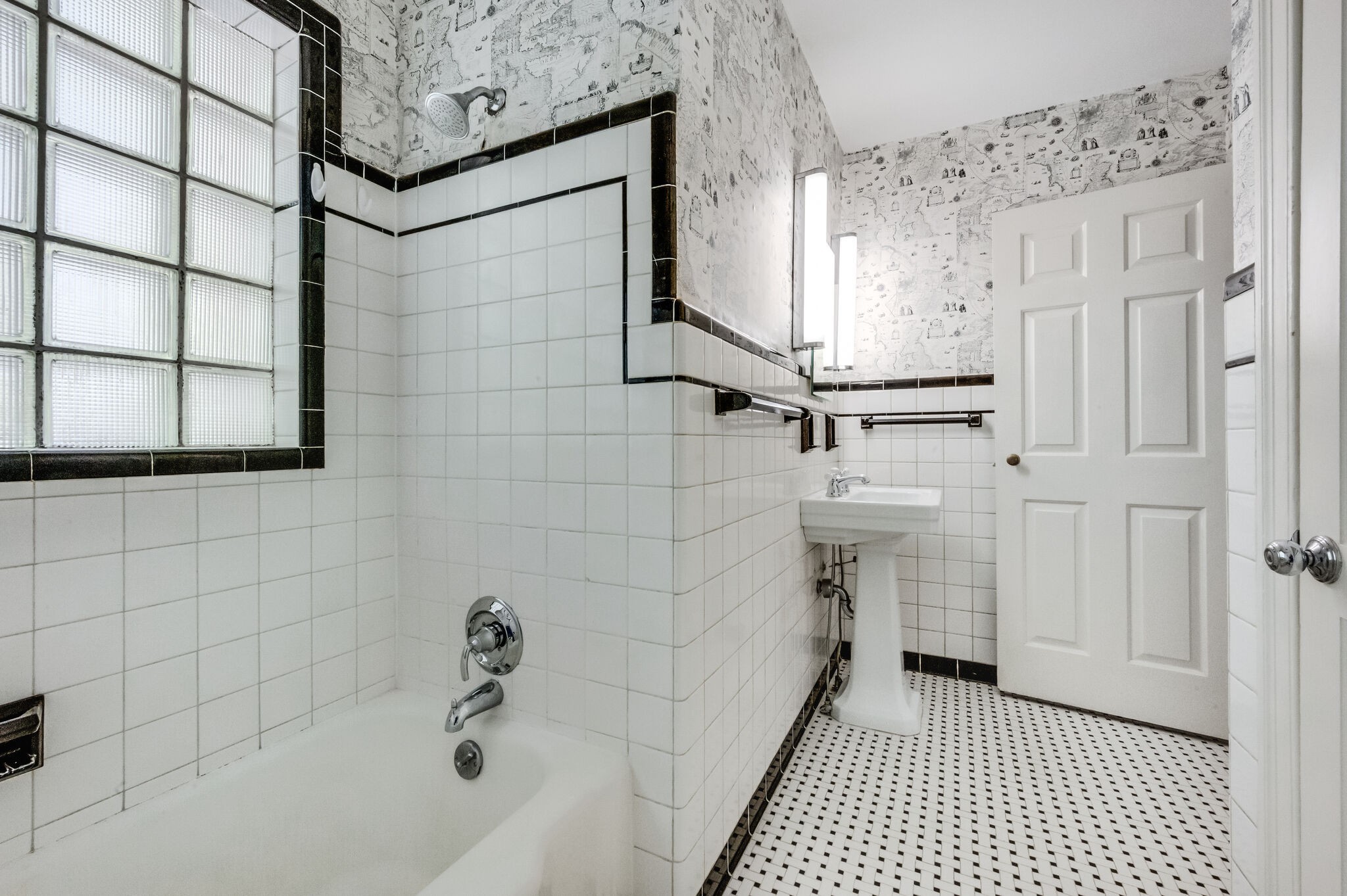 Nashville, Tennessee 37204, United States, 2 Bedrooms Bedrooms, ,1 BathroomBathrooms,Residential,Coming Soon,98501