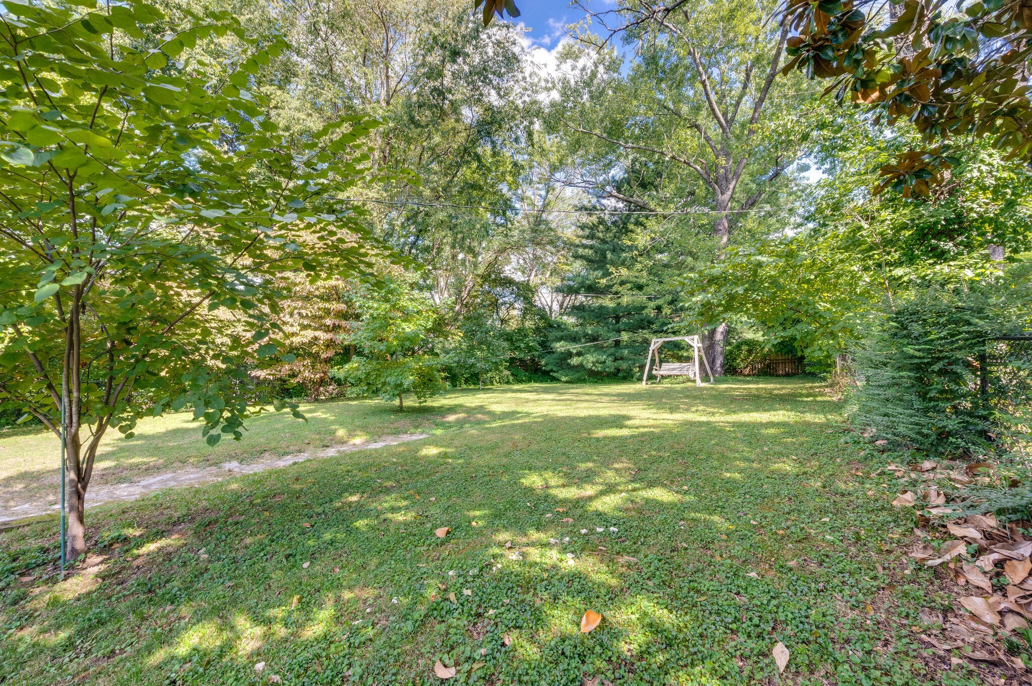 Nashville, Tennessee 37204, United States, 2 Bedrooms Bedrooms, ,1 BathroomBathrooms,Residential,Coming Soon,98501