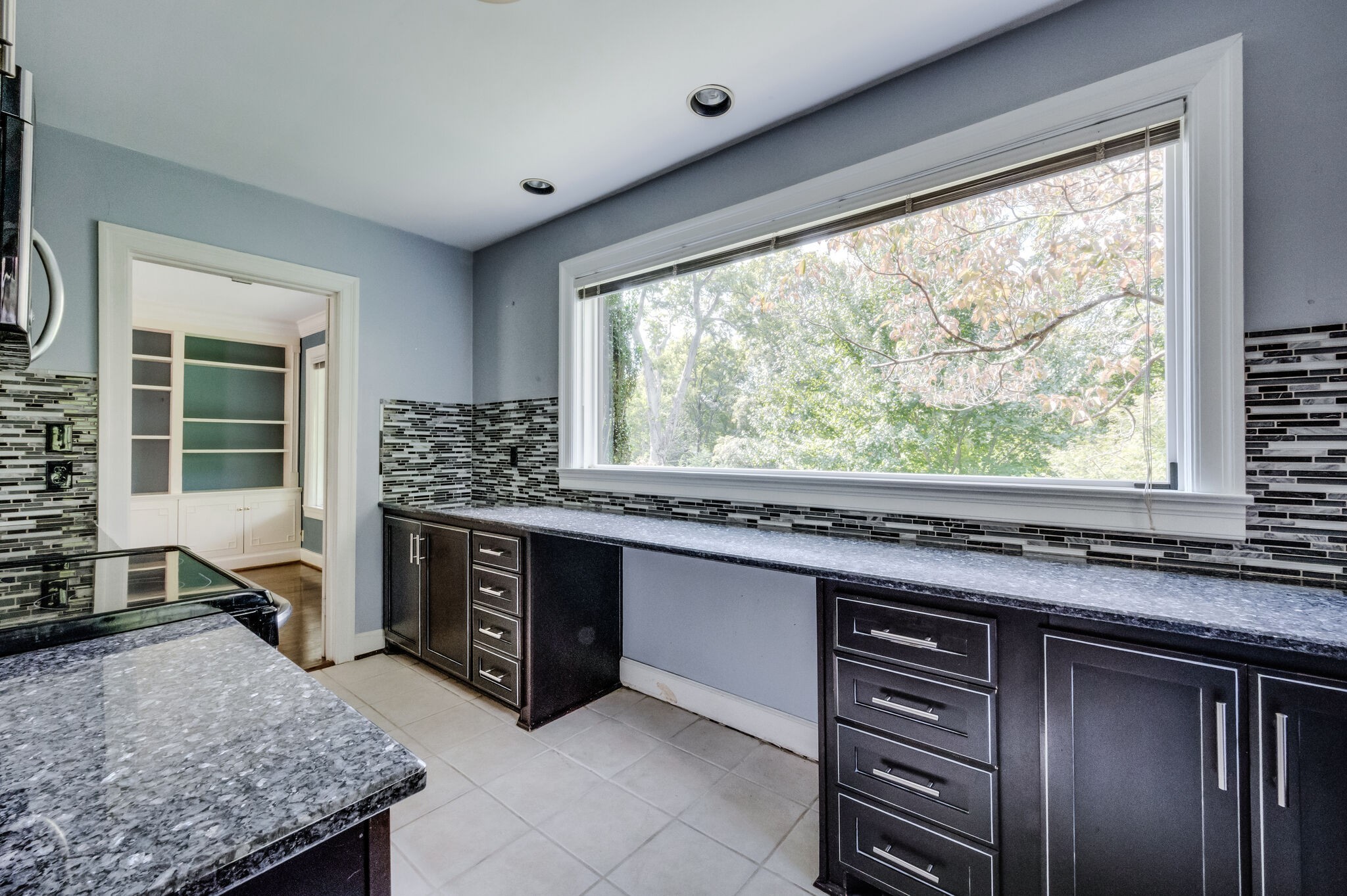 Nashville, Tennessee 37204, United States, 2 Bedrooms Bedrooms, ,1 BathroomBathrooms,Residential,Coming Soon,98501