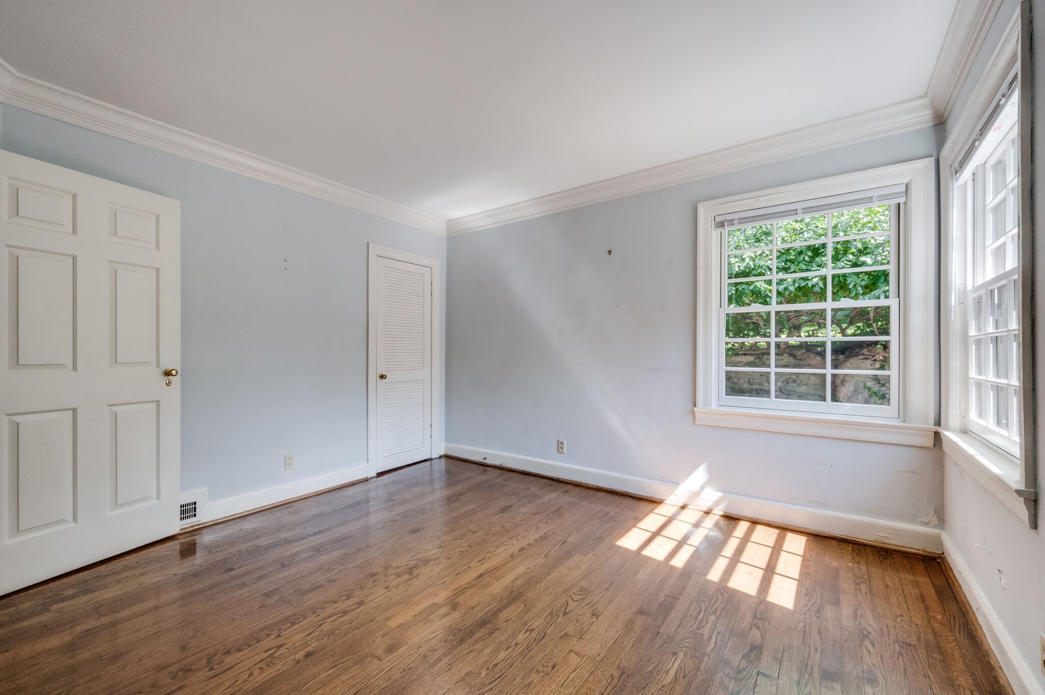 Nashville, Tennessee 37204, United States, 2 Bedrooms Bedrooms, ,1 BathroomBathrooms,Residential,Coming Soon,98501