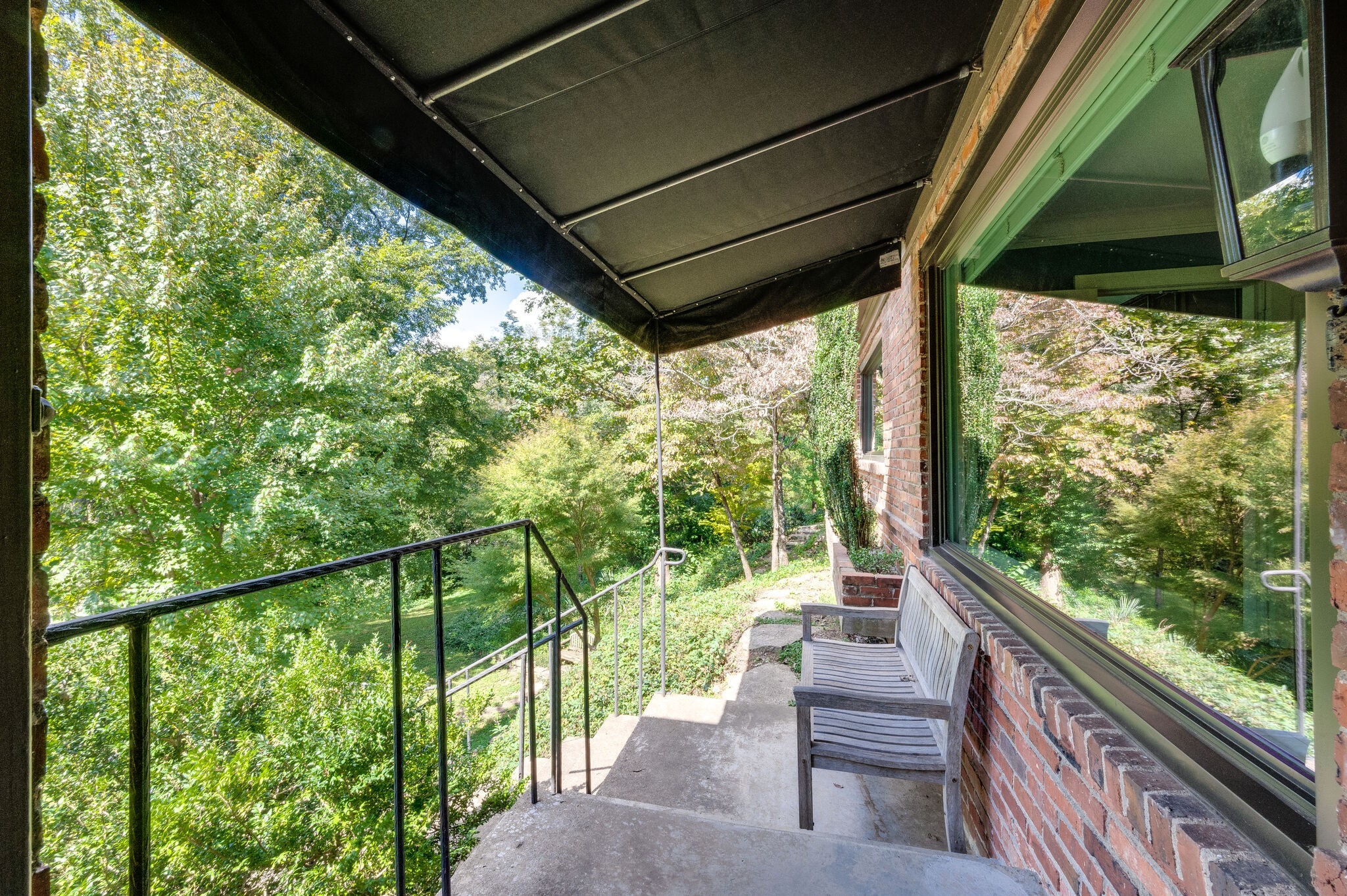 Nashville, Tennessee 37204, United States, 2 Bedrooms Bedrooms, ,1 BathroomBathrooms,Residential,Coming Soon,98501