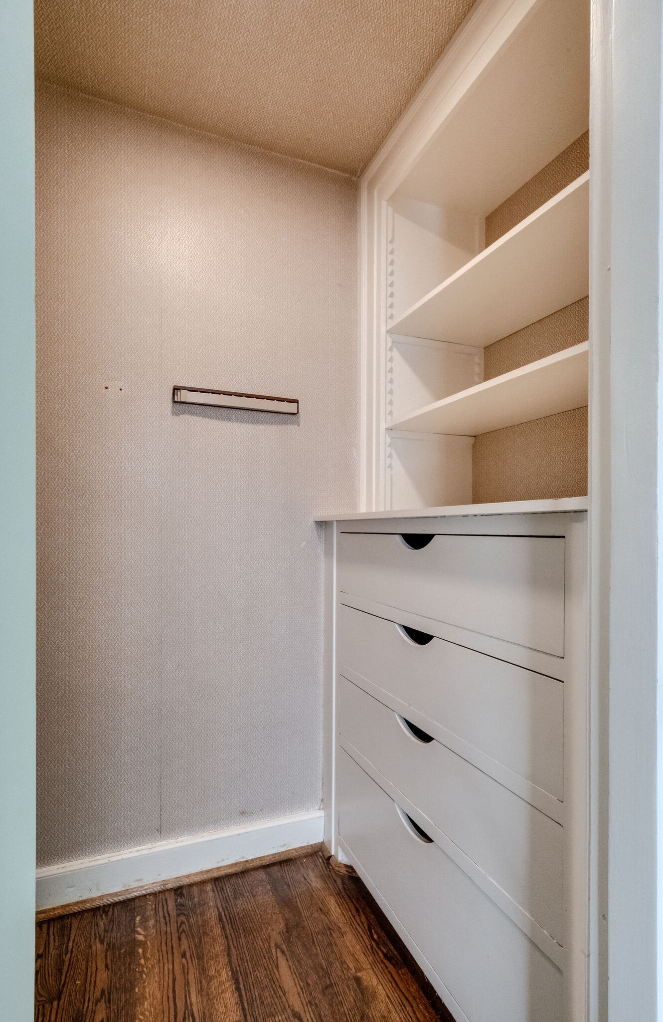 Nashville, Tennessee 37204, United States, 2 Bedrooms Bedrooms, ,1 BathroomBathrooms,Residential,Coming Soon,98501