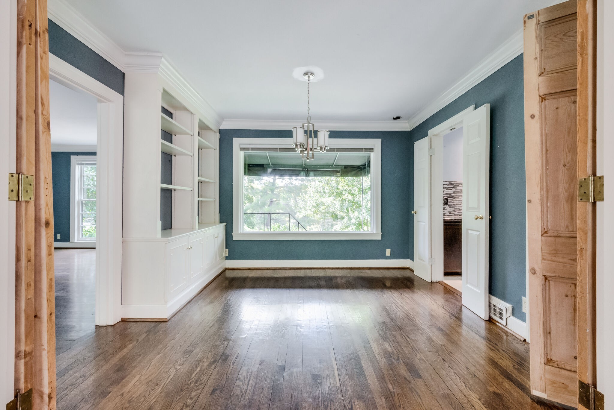 Nashville, Tennessee 37204, United States, 2 Bedrooms Bedrooms, ,1 BathroomBathrooms,Residential,Coming Soon,98501