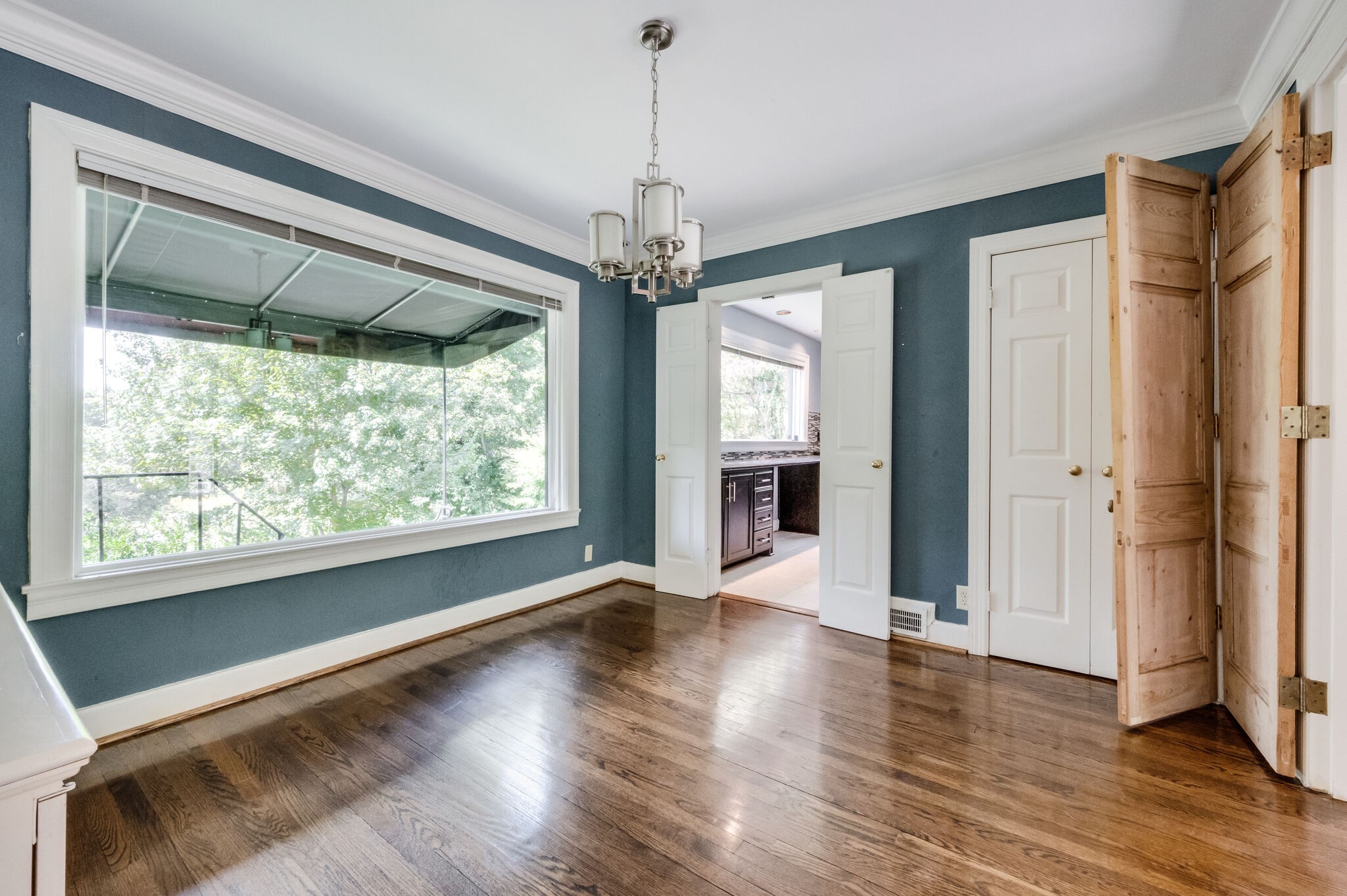 Nashville, Tennessee 37204, United States, 2 Bedrooms Bedrooms, ,1 BathroomBathrooms,Residential,Coming Soon,98501