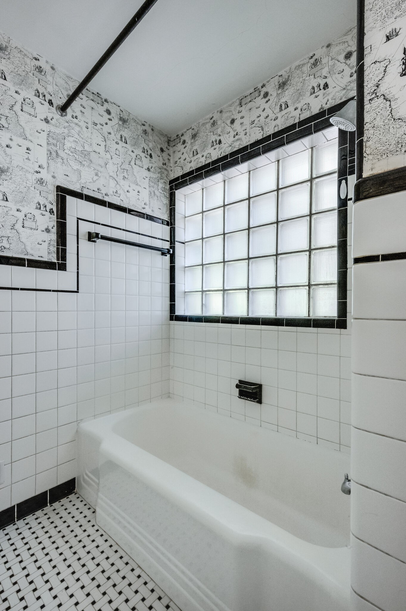 Nashville, Tennessee 37204, United States, 2 Bedrooms Bedrooms, ,1 BathroomBathrooms,Residential,Coming Soon,98501