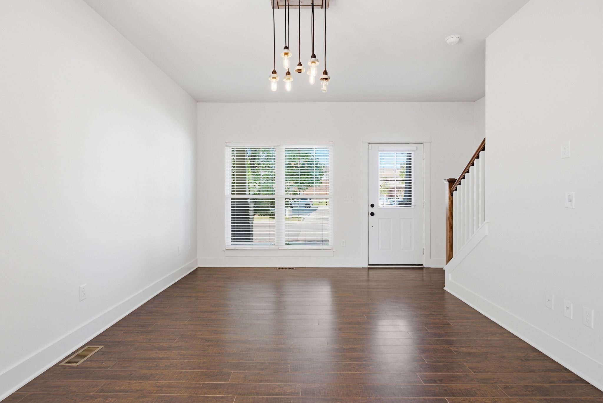 1049 Chicamauga Ave 5