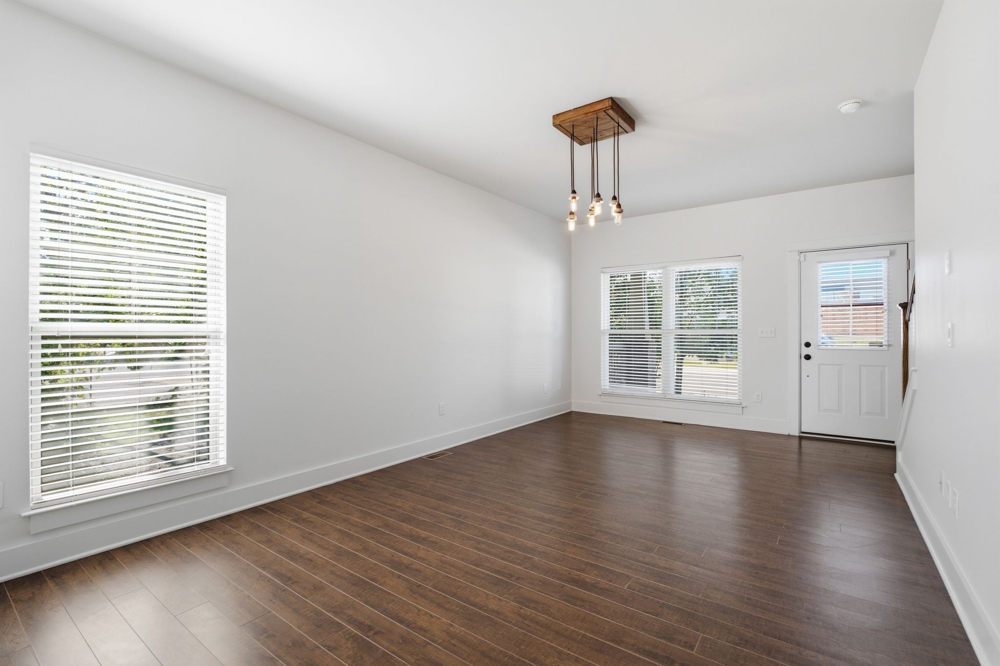1049 Chicamauga Ave 5