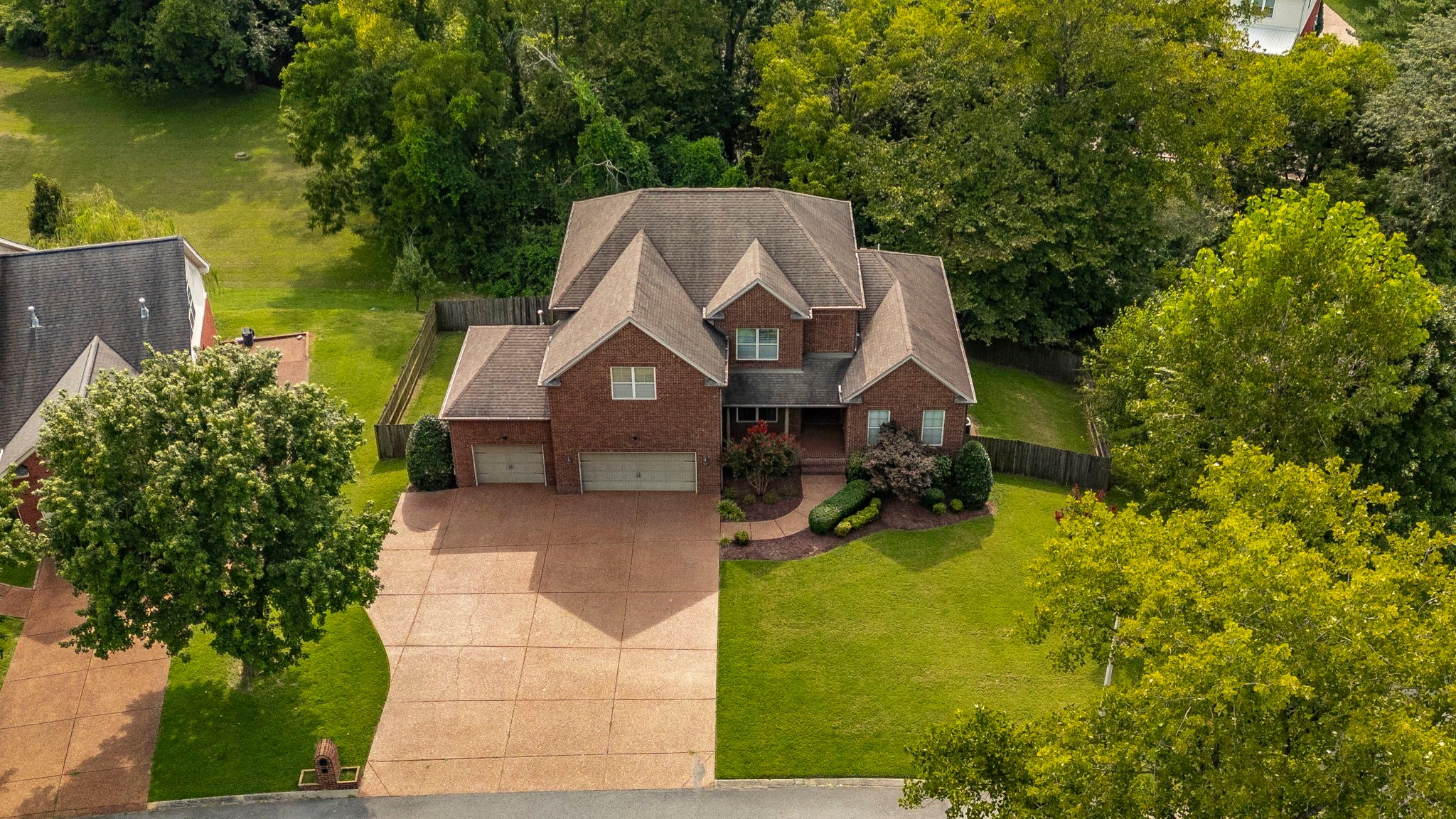 816 Lynn Dr